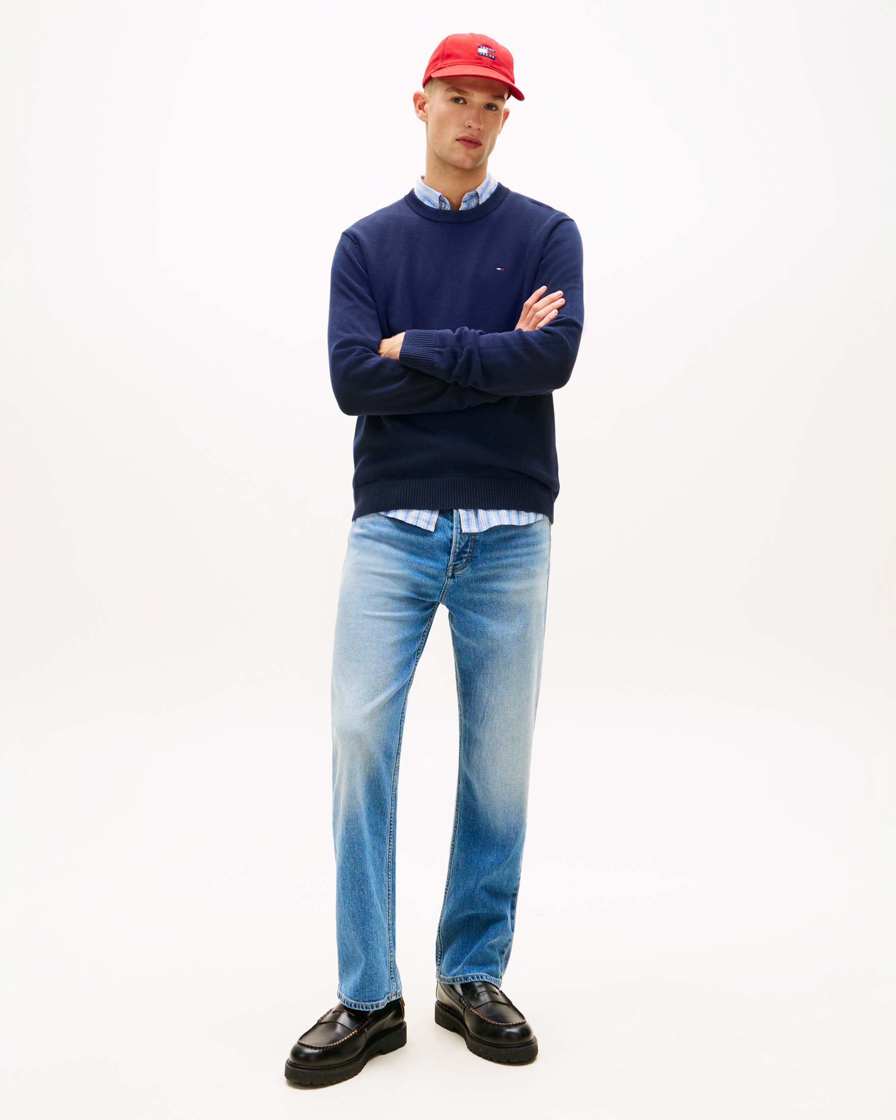 Maglia girocollo blu scuro in cotone con logo ricamato sul petto