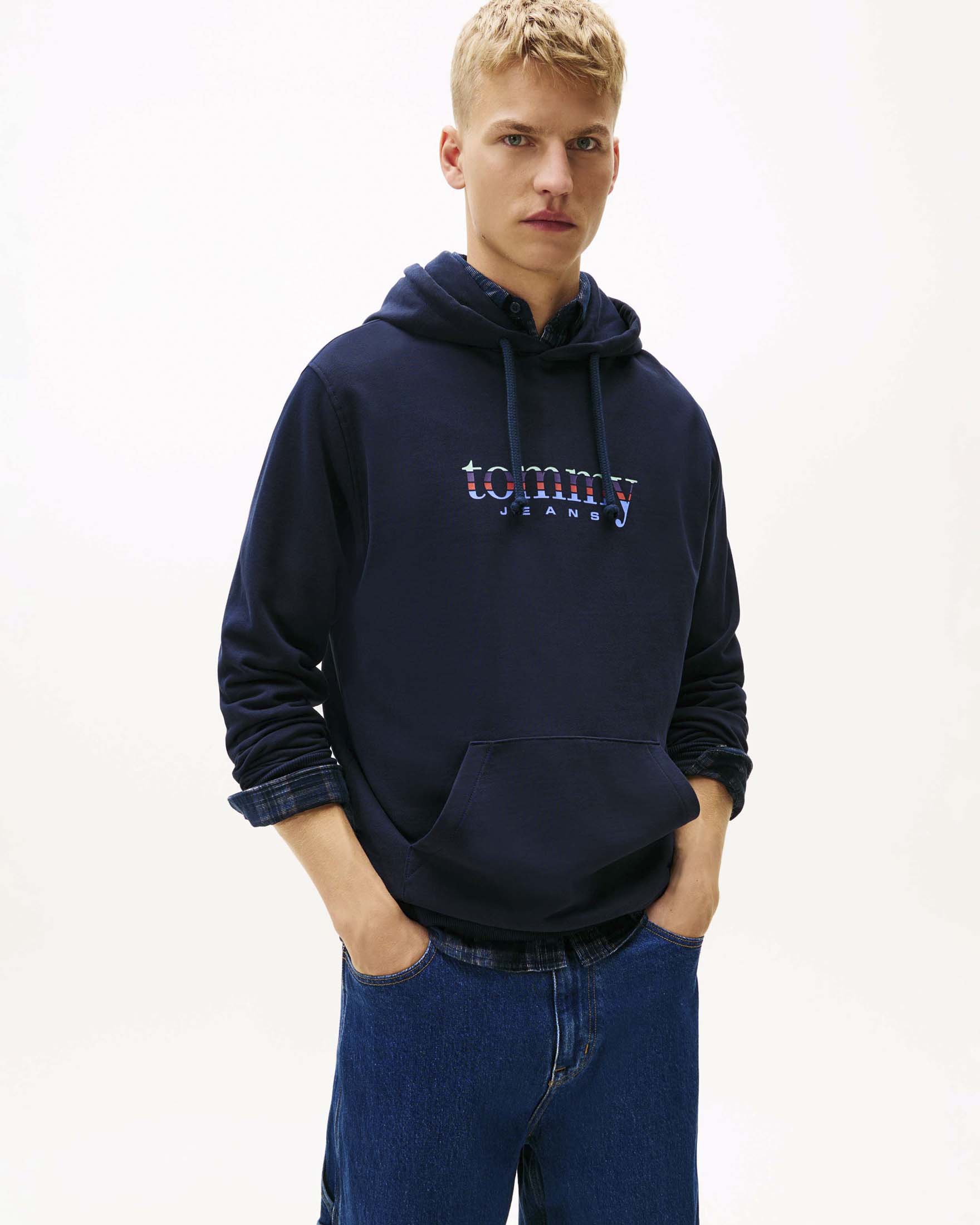 Felpa con cappuccio Tommy Jeans blu scuro in cotone con logo stampato multicolore image