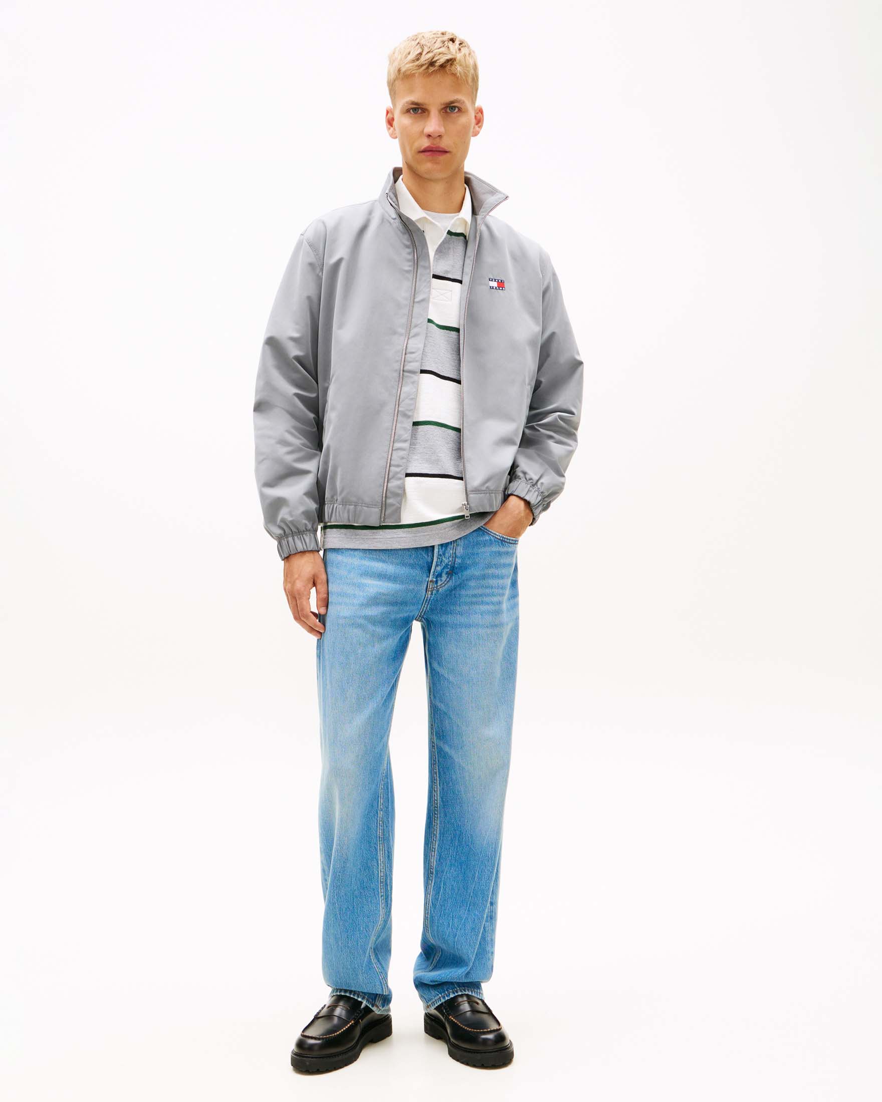 Jeans light wash in misto cotone e lyocell con tag bandiera