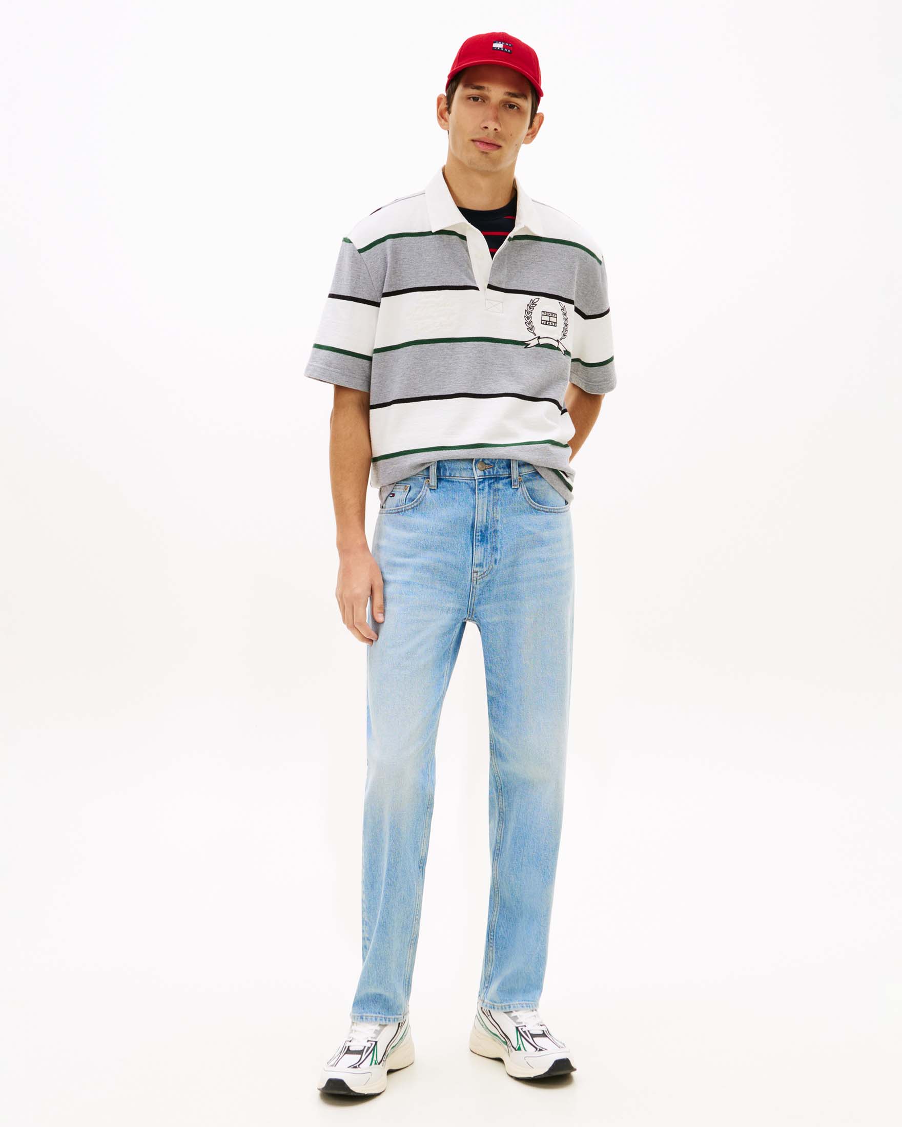 Jeans regular Tommy Jeans bleach wash in denim stretch con logo ricamato su tasca