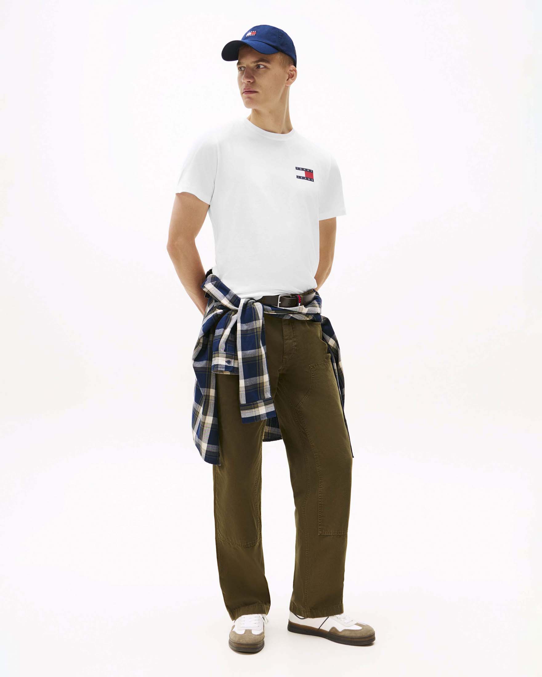 Tommy Jeans — T-shirt Tommy Jeans bianca in cotone con flag logo