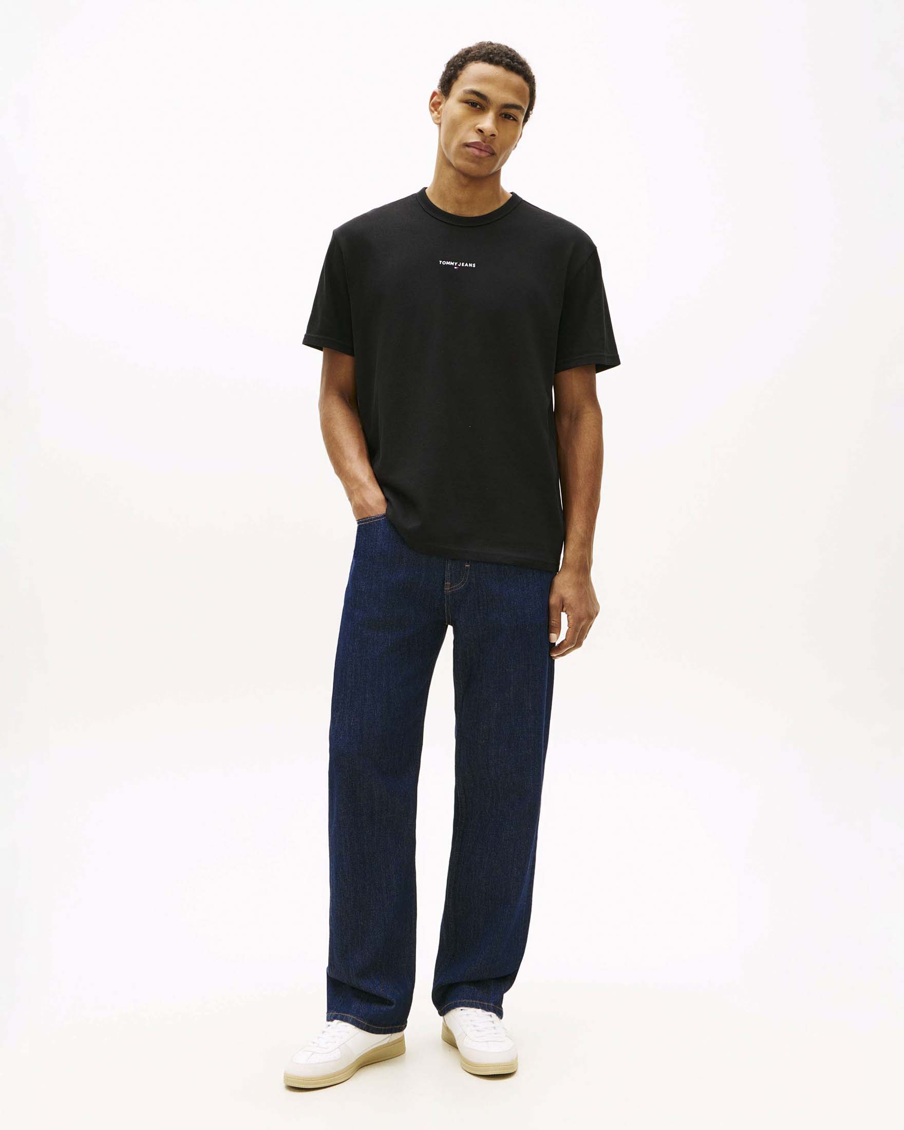 Tommy Jeans — T-shirt Tommy Jeans relaxed-fit nera in cotone con ricamo logo piccolo sul petto
