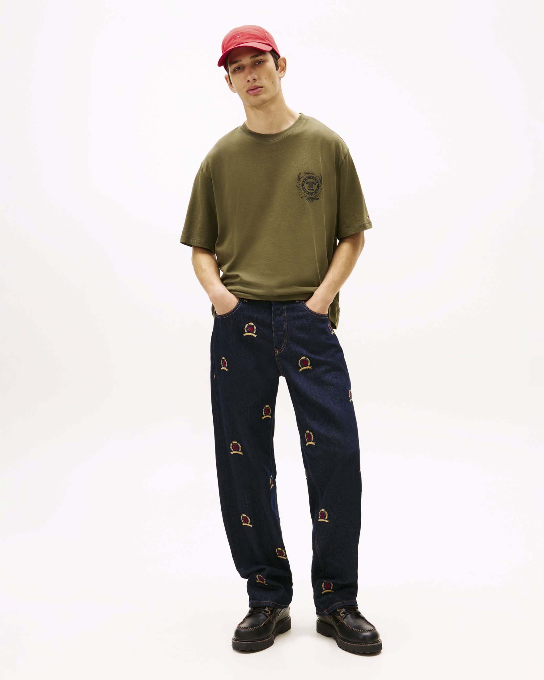 T-shirt mezza manica verde militare in cotone con stampa posteriore