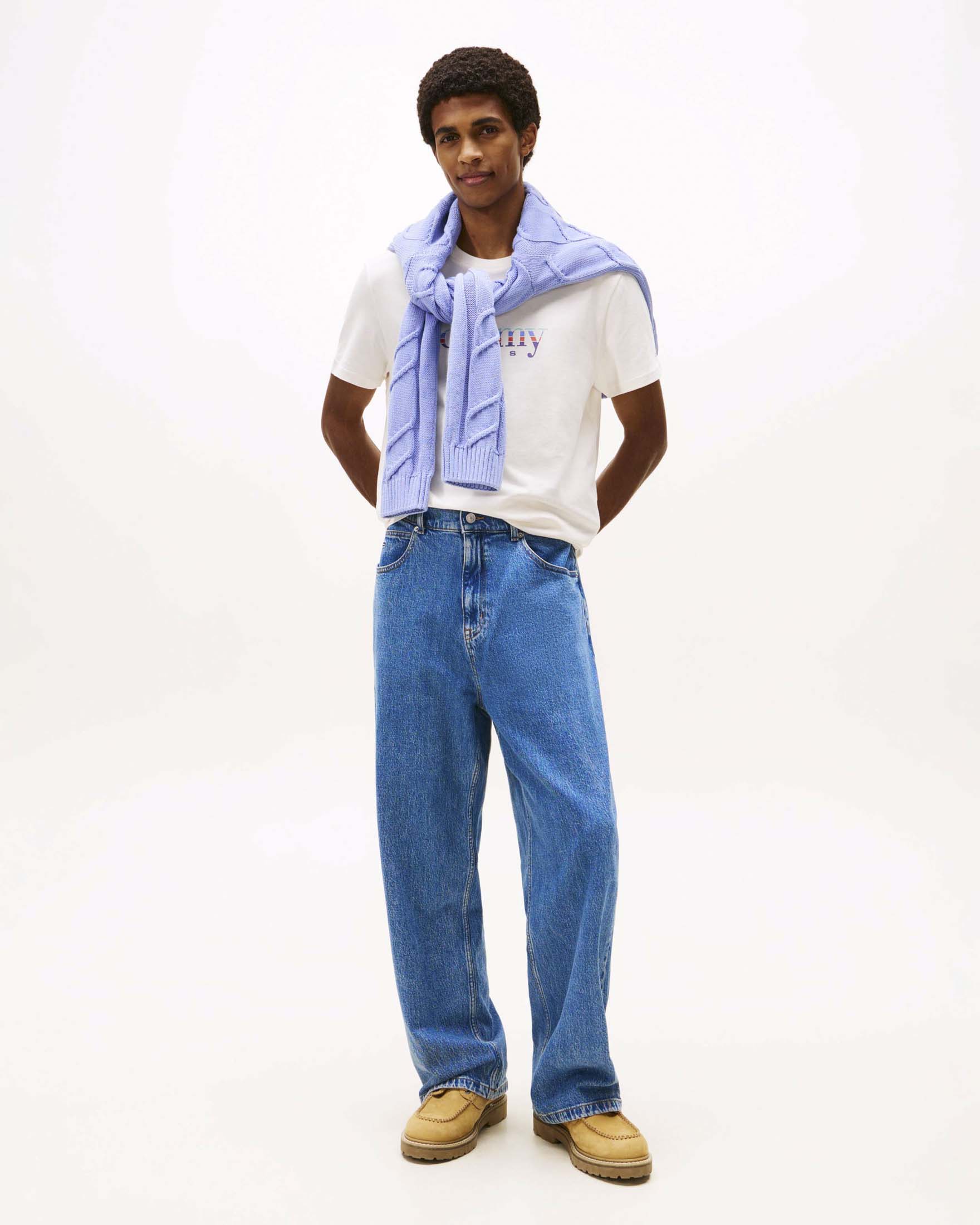 T-shirt Tommy Jeans bianca in cotone con stampa logo frontale