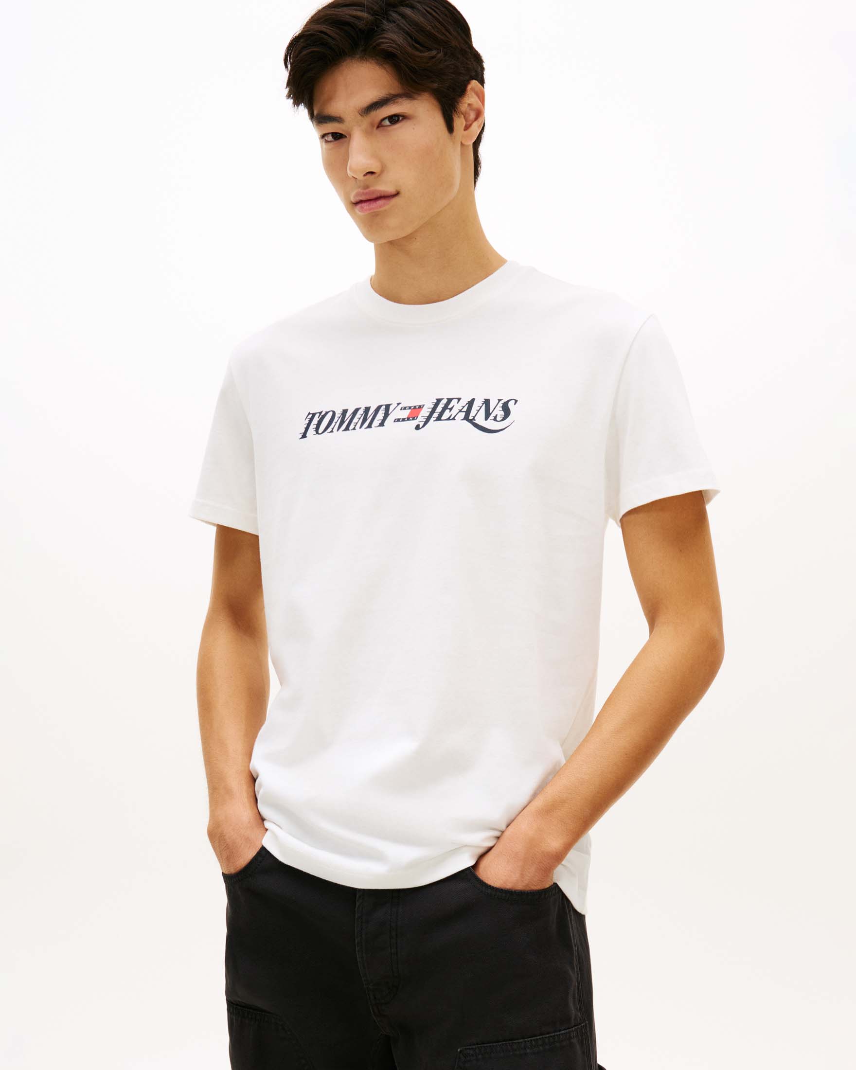 T-shirt girocollo Tommy Jeans bianca in cotone con logo grafico stampato image