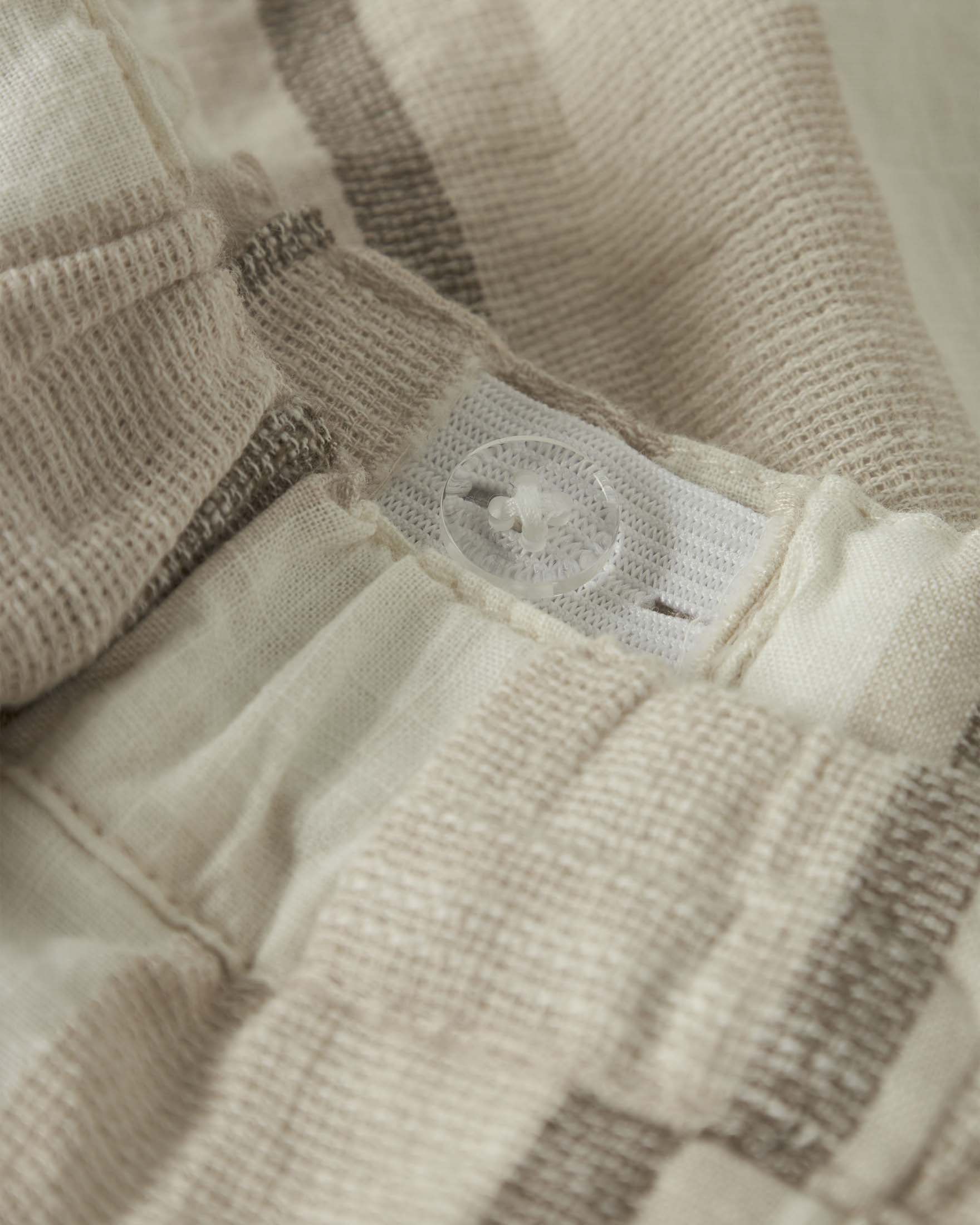 Bermuda a righe beige Lil'Atelier in puro cotone