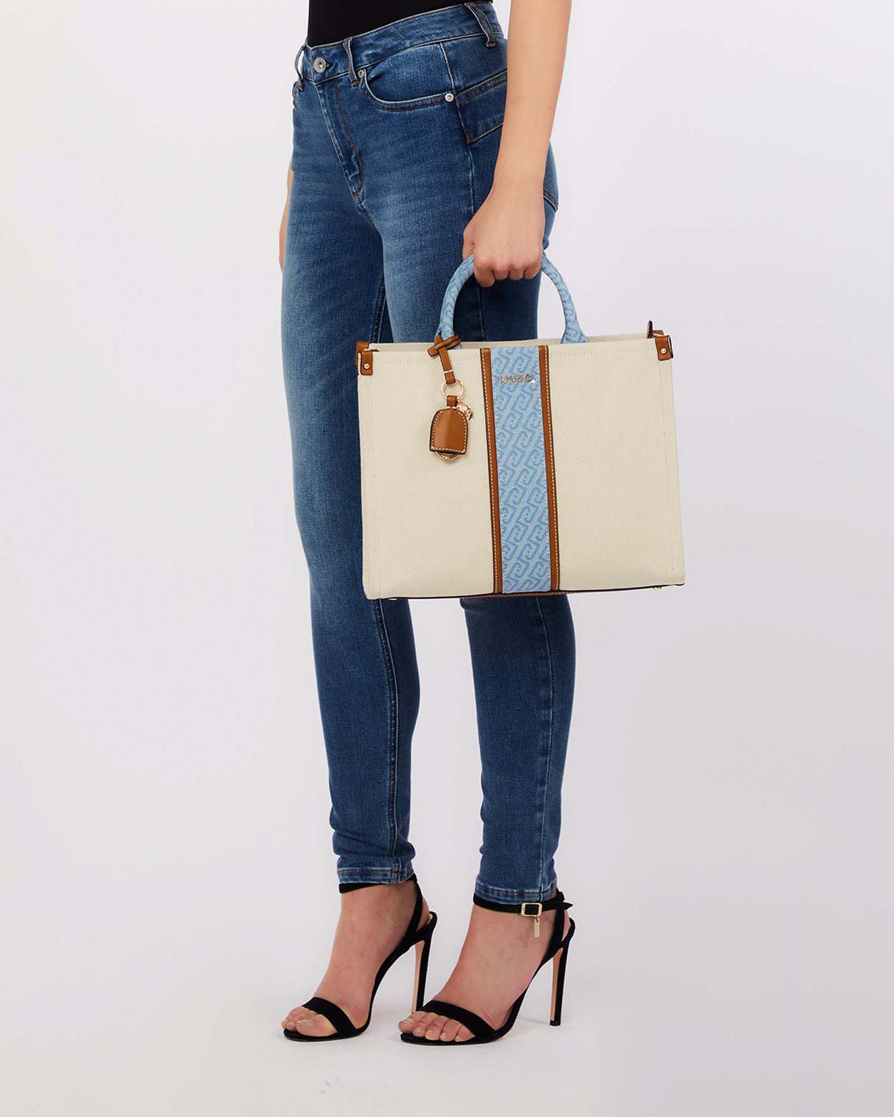 Borsa Liu Jo Accessories beige in canvas di cotone con inserto denim e logo jacquard image