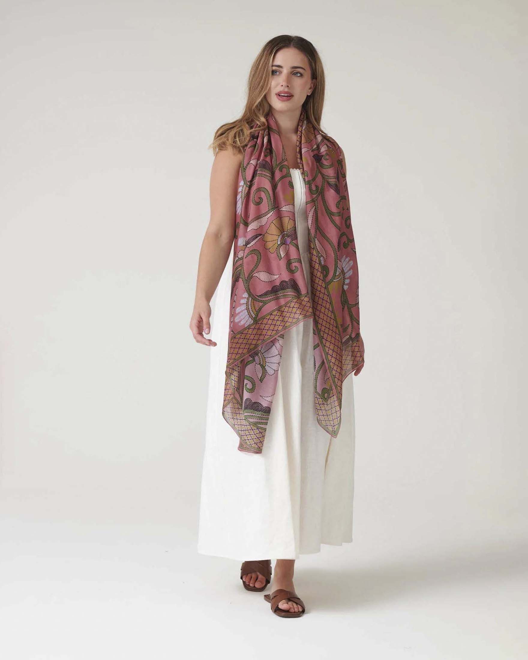 Sciarpa Giant Kantha Dusk One Hundred Stars in modal rosa e verde image