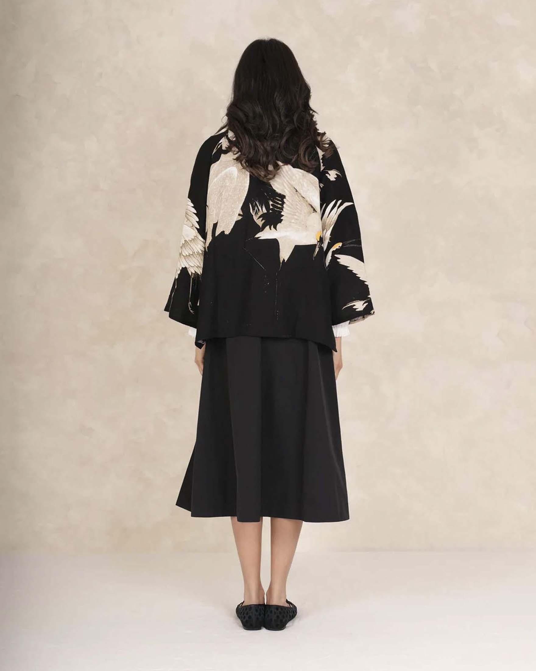Giacca corta nera One Hundred Stars in viscosa e lino con stampa cicogne image