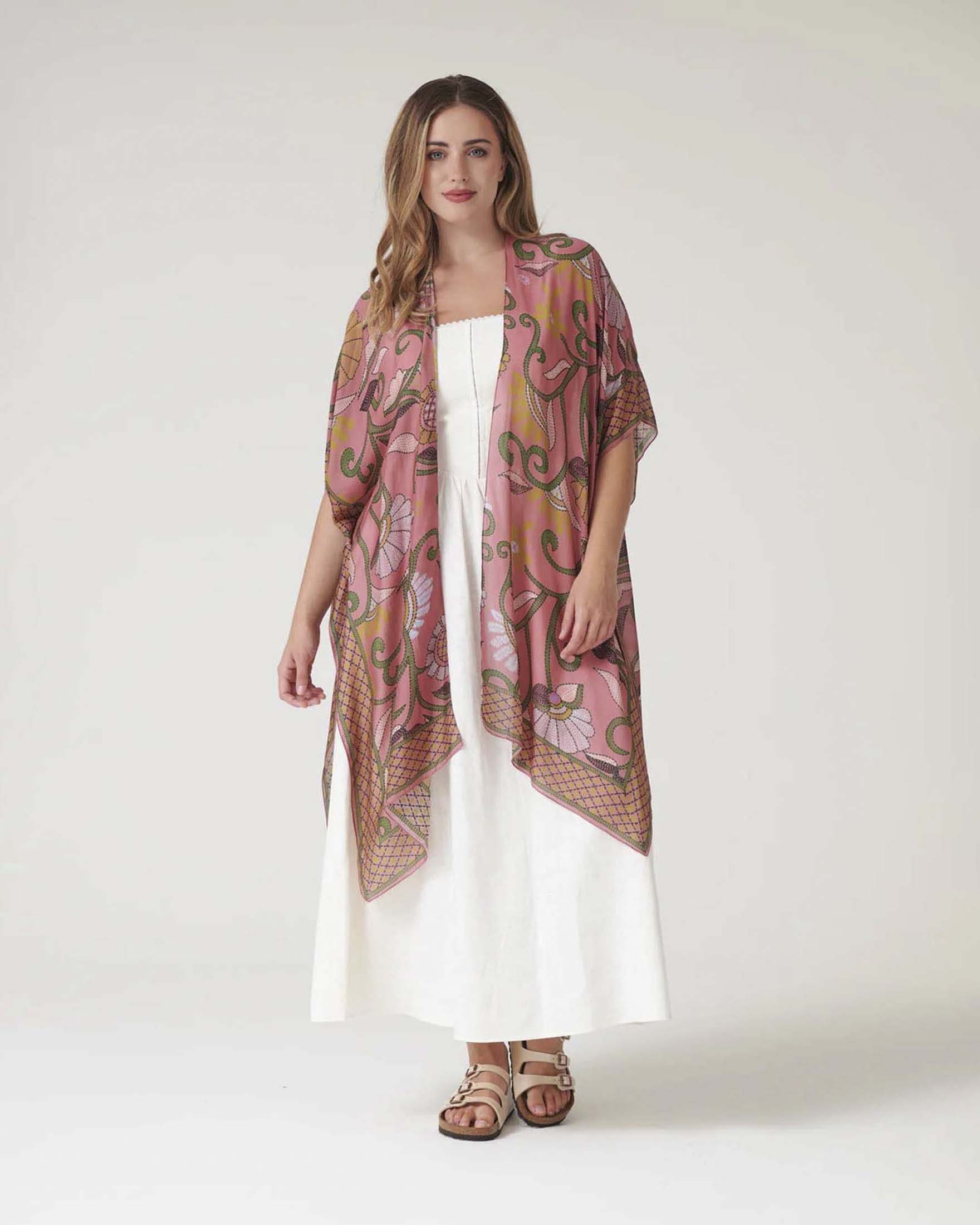 Kimono corto aperto One Hundred Stars rosa in modal e cupro con stampa floreale