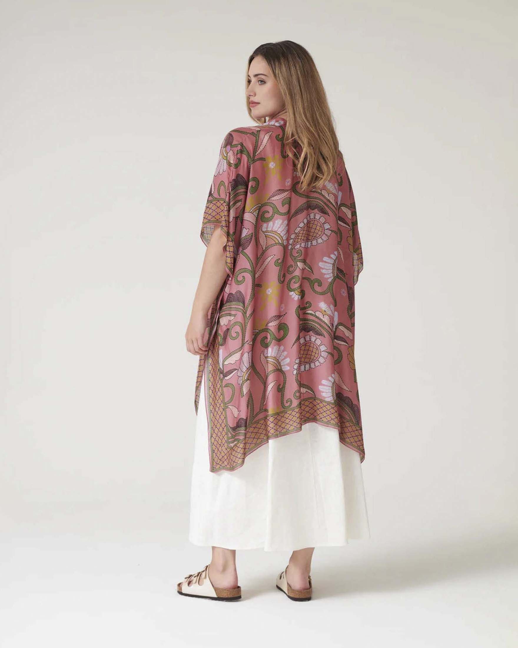Kimono corto aperto One Hundred Stars rosa in modal e cupro con stampa floreale image