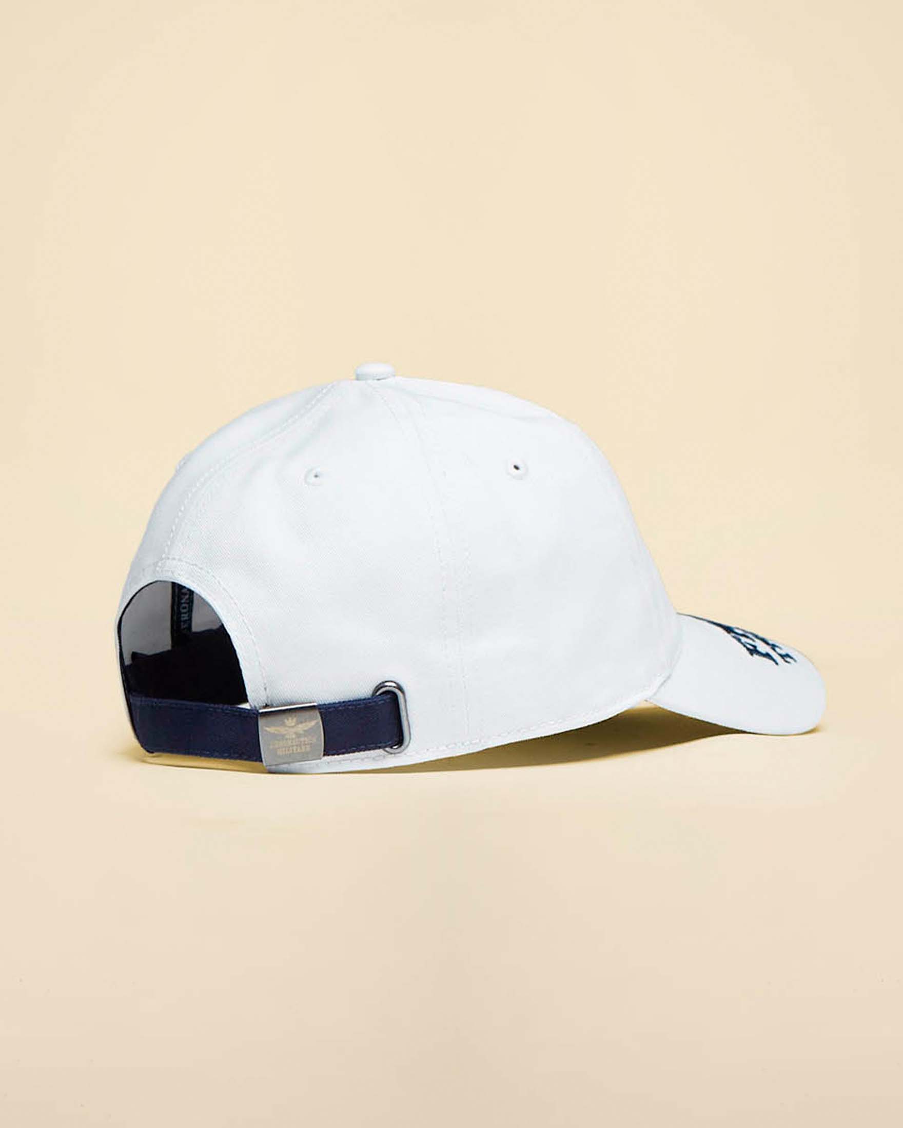 Berretto baseball Aeronautica Militare bianco in cotone con stemma Frecce Tricolori image