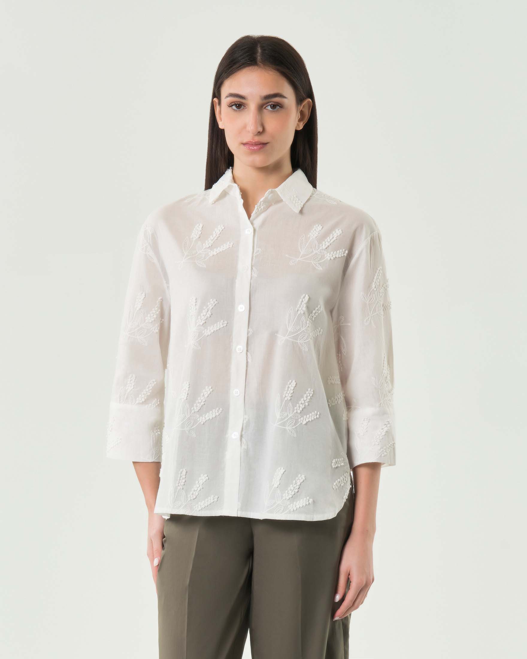 Camicia bianca maniche a tre quarti in puro cotone con ricamo spighe e spacchi laterali