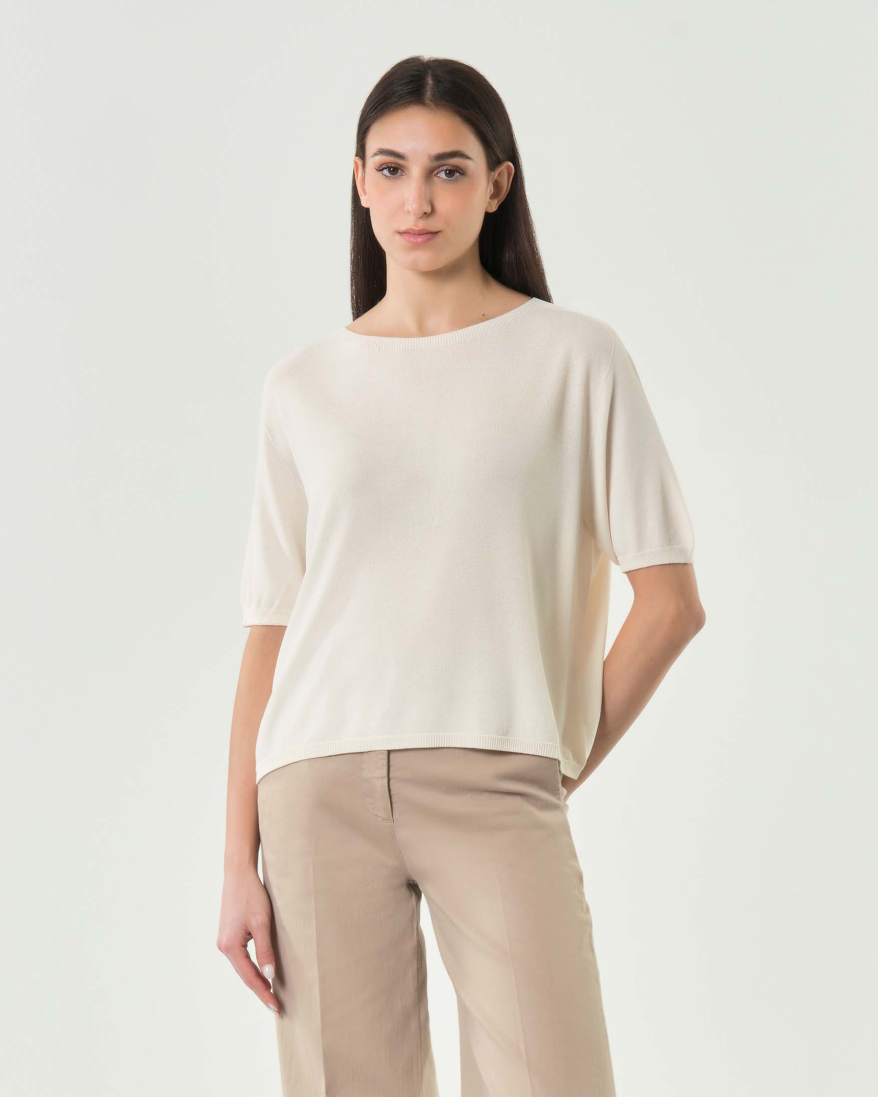 Hlo! — Maglia color panna Hlo! girocollo a mezze maniche in misto viscosa con bordi a costine