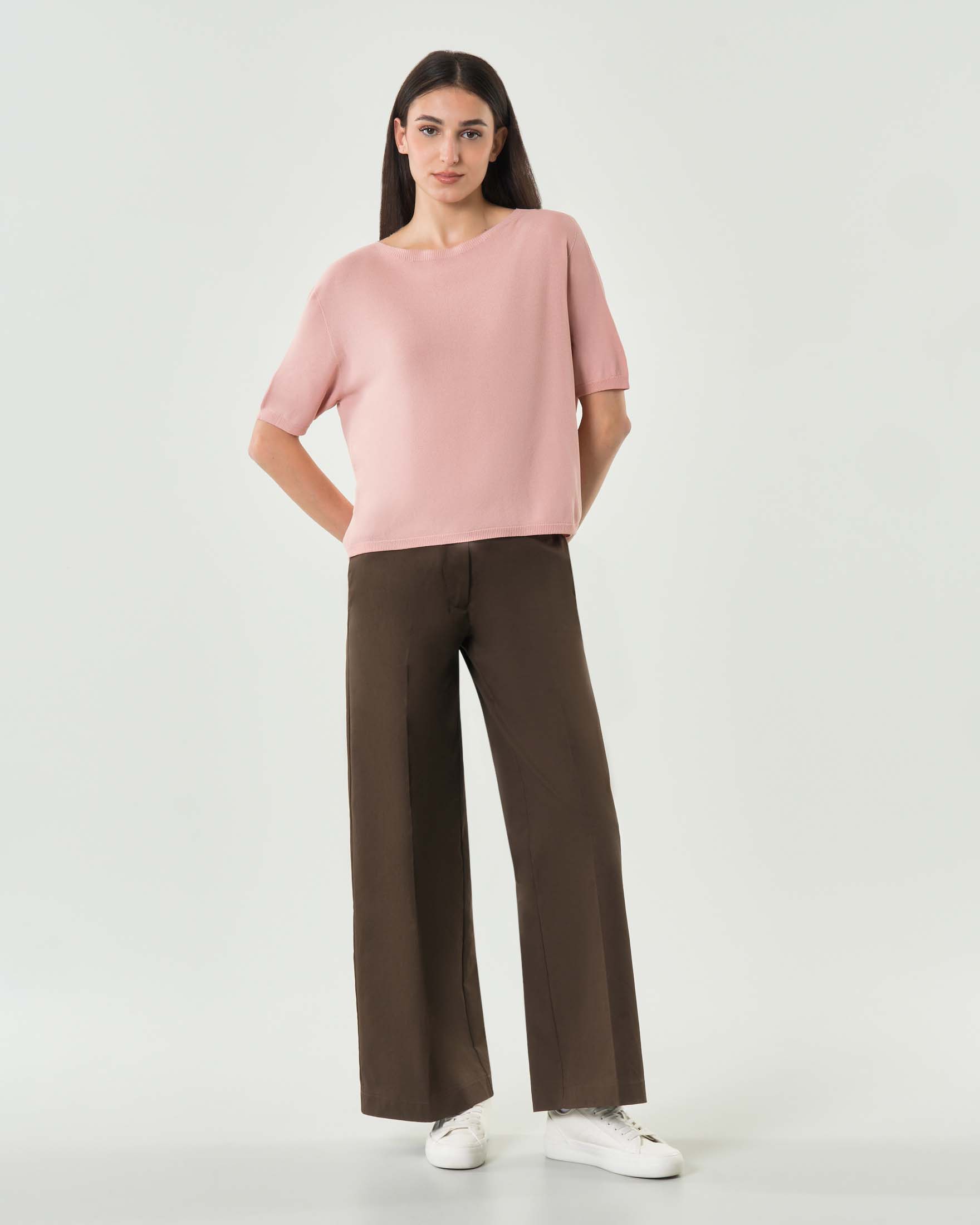 Pantalone a palazzo marrone Hlo! con piega stirata e pince sul retro