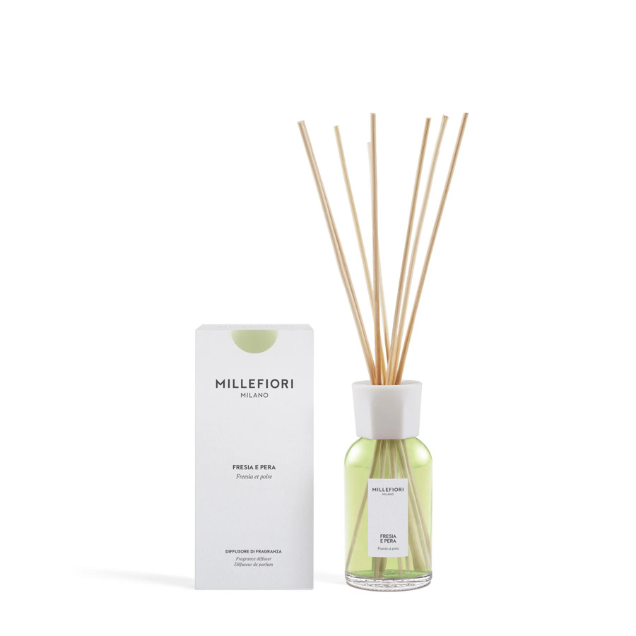 Diffusore di Fragranza a Stick 250 ml. Fresia e Pera Millefiori Milano