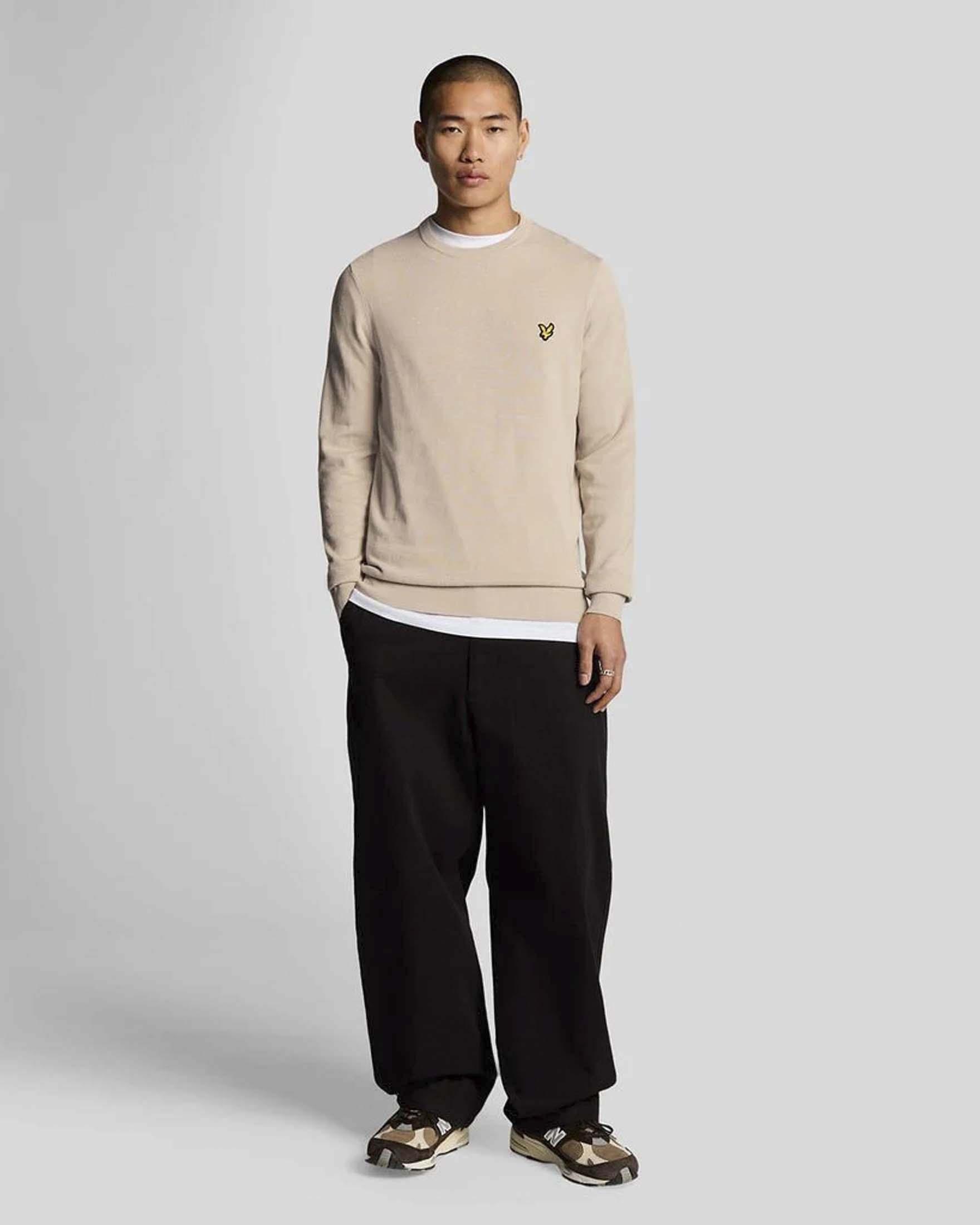 Lyle & Scott — Felpa beige girocollo in cotone con logo aquila gialla sul petto