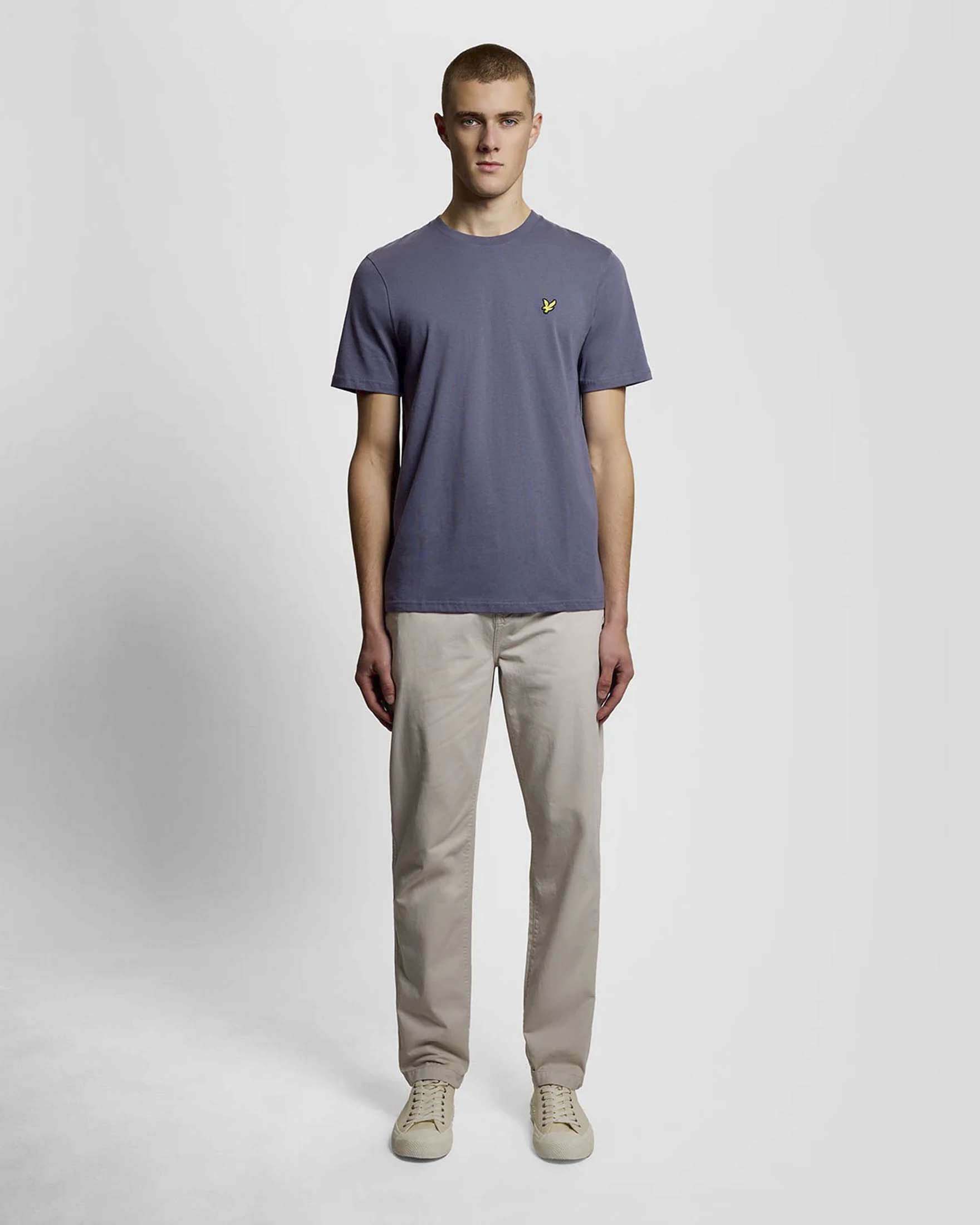T-shirt Lyle & Scott mezza manica viola in cotone con logo aquila gialla ricamata sul petto