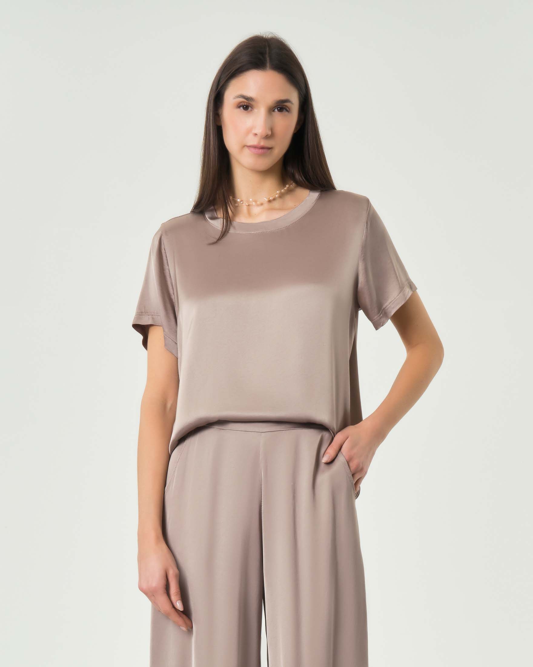 Camicetta Soucrat In Chiffon Con Scollo A V E Maniche Ad Aletta: Leggera, Elegante, Per Lavoro E Tempo Libero
