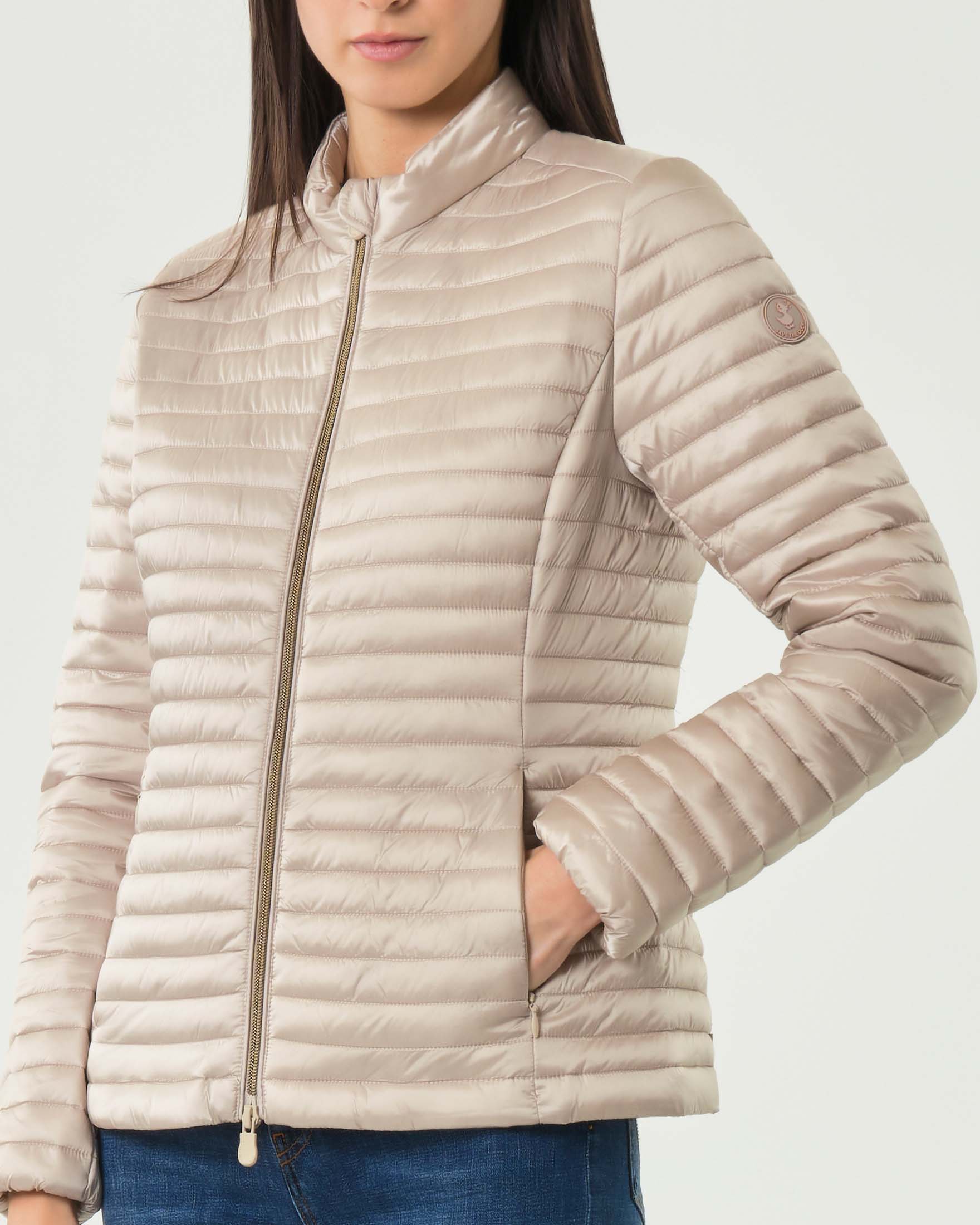 Piumino corto sfiancato Save The Duck beige con collo a listino e trapunta orizzontale image