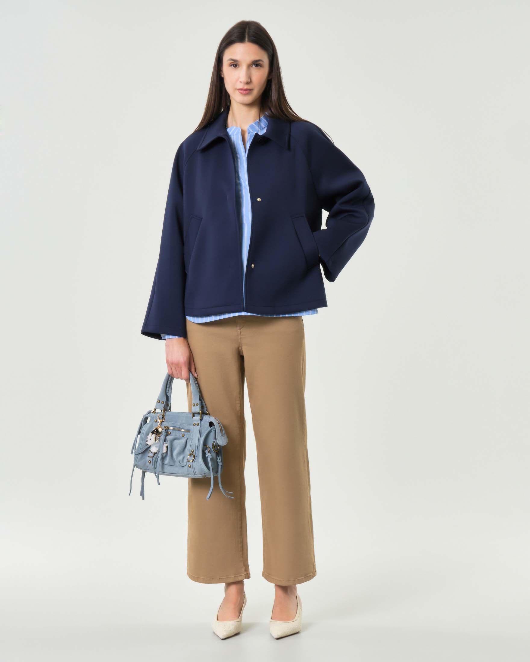 Giacca camicia Emme Marella blu in tessuto tecnico con bottoni automatici e maniche raglan