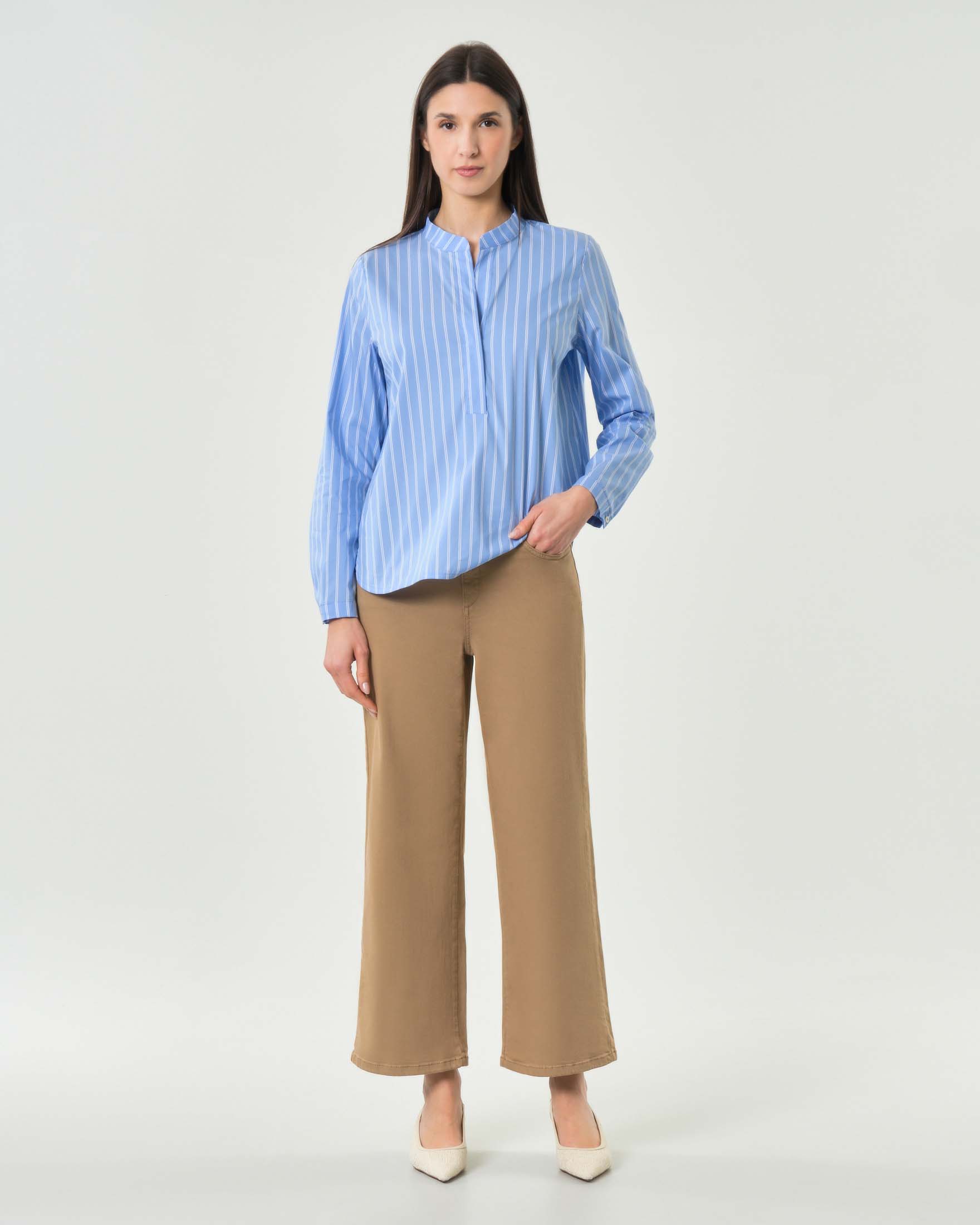 Pantaloni cinque tasche color cammello dritti in gabardina stretch