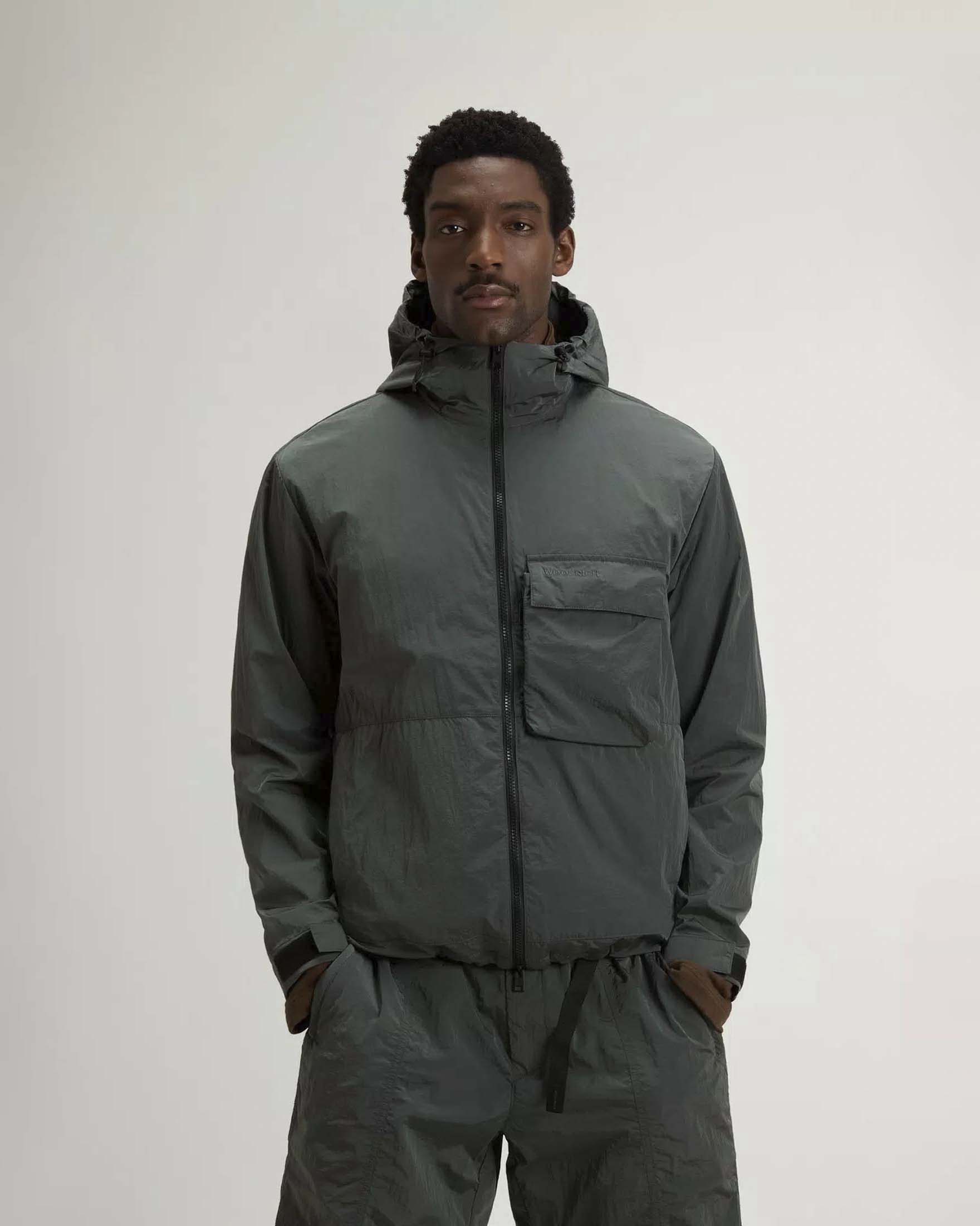 Giubbino Woolrich Shiny  Nylon Hooded Jacket verde militare image