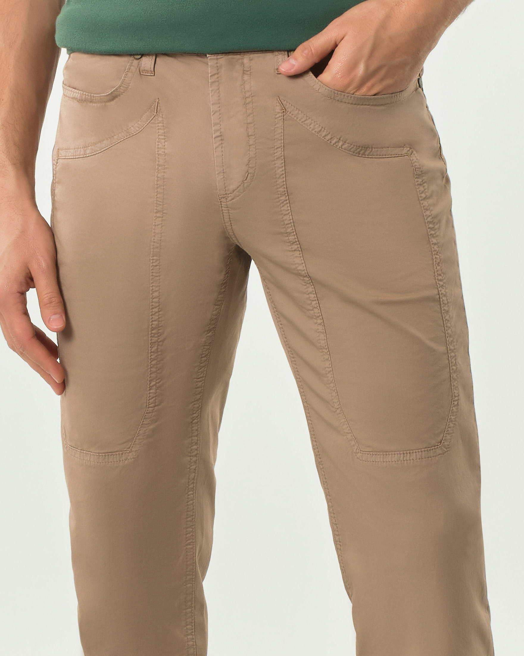 Pantalone Jeckerson color noce cinque tasche modello PA077 in gabardina di cotone stretch con toppa image