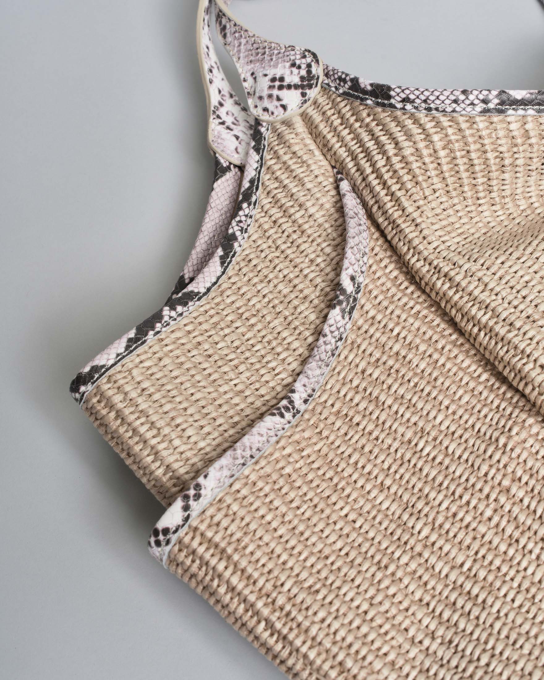 Borsa Marco Masi a spalla in rafia color gesso con profili in pelle pitonata image