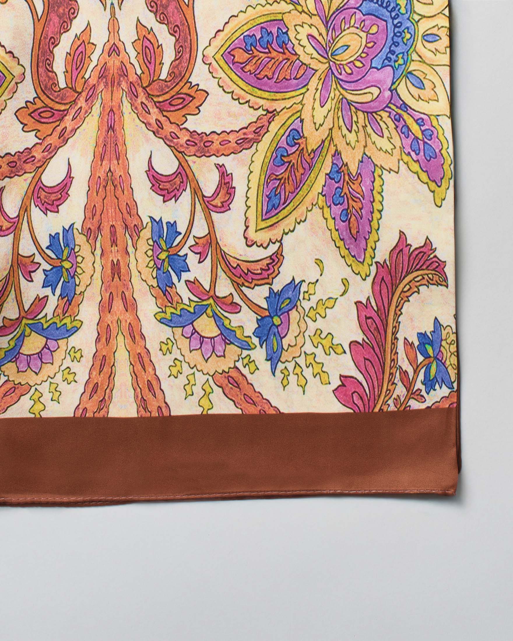 Foulard Pellizzari beige in modal e seta con stampa floreale colorata e bordo coccio image