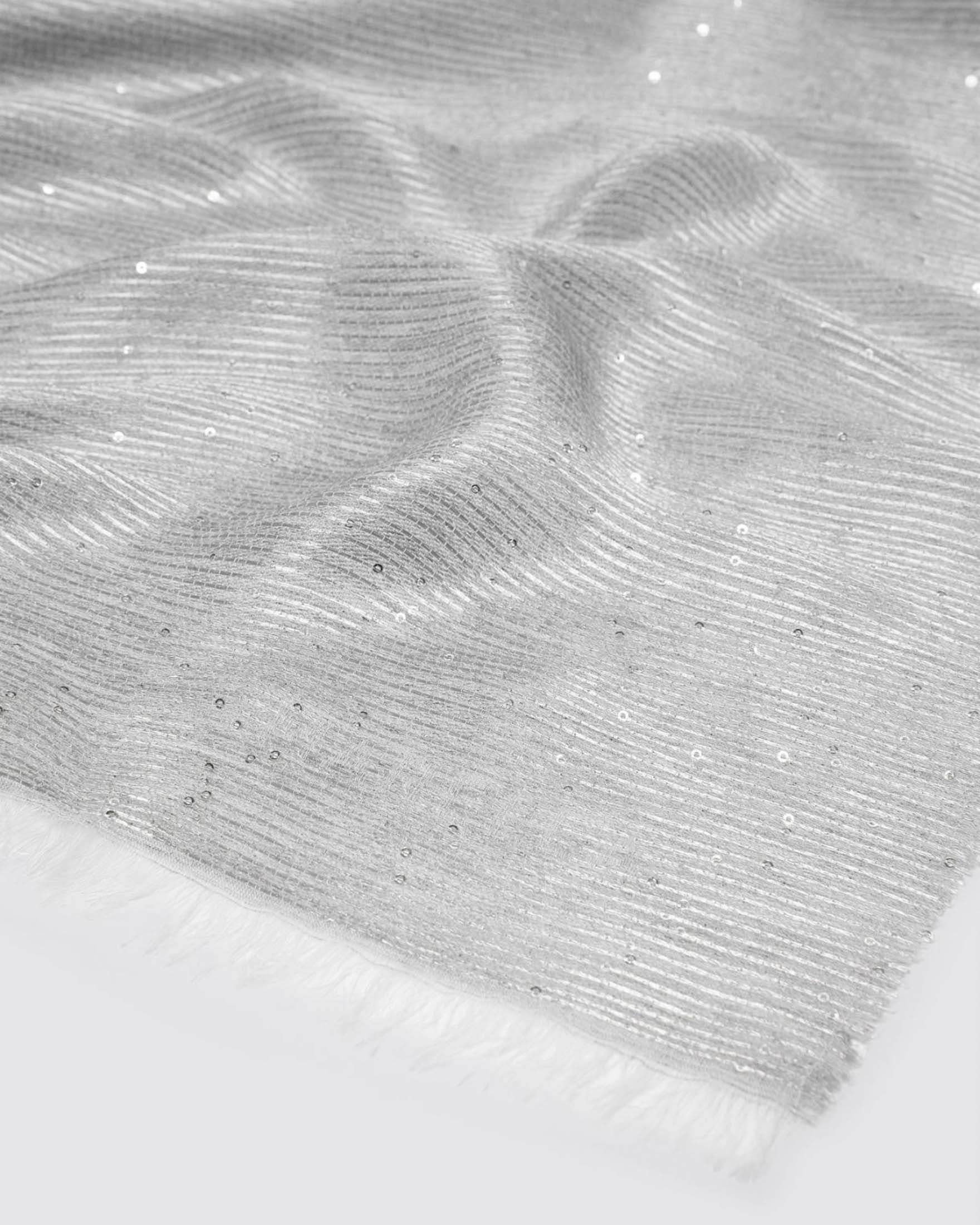 Stola Marella grigio perla in misto viscosa e modal con micro paillettes image