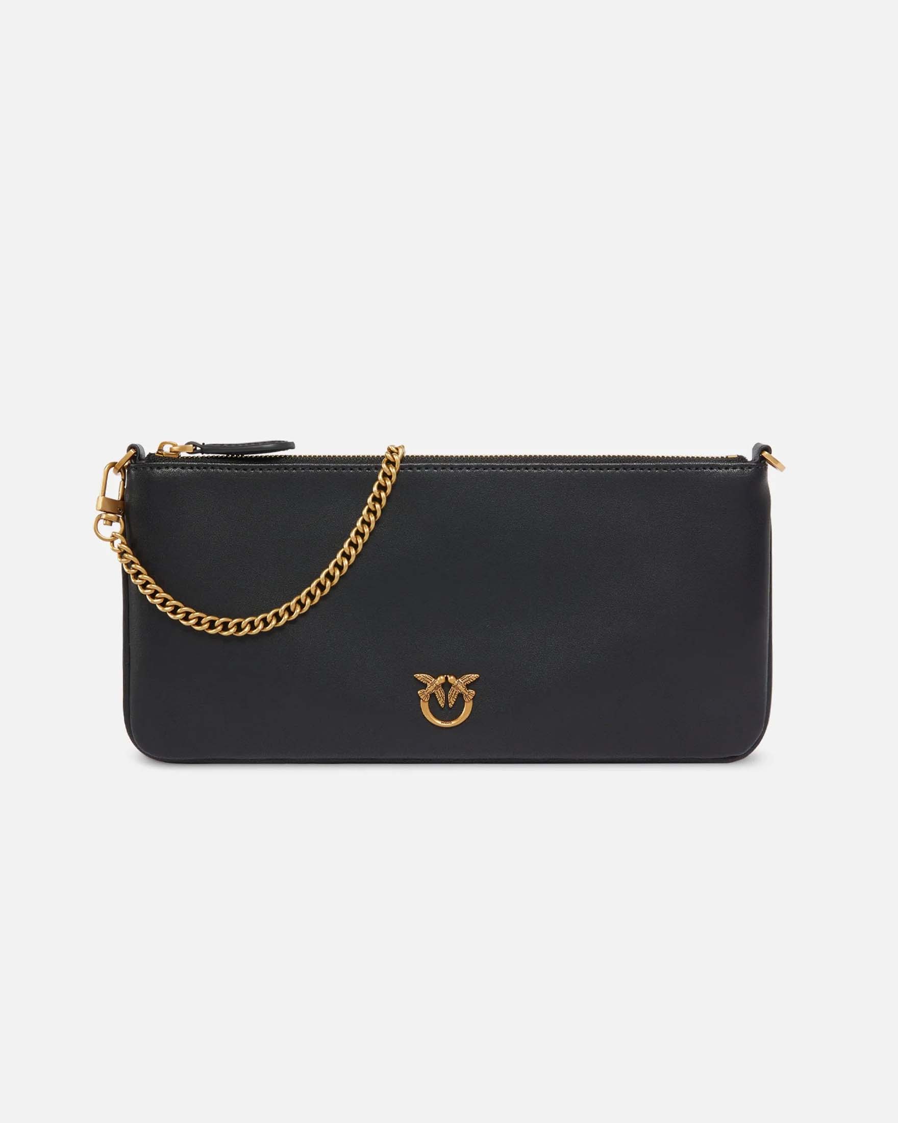 Pochette Horizontal Flat Bag in pelle liscia nera con logo e tracolla a catena dorati
