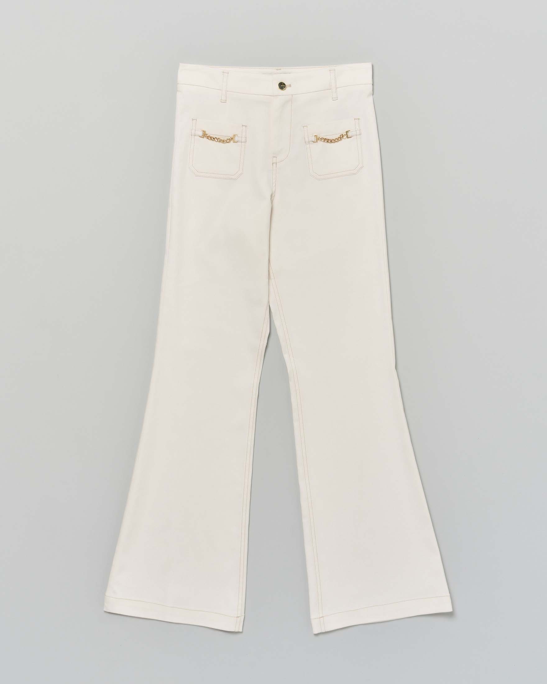 Pantalone flare Kocca avorio con taschine e catene