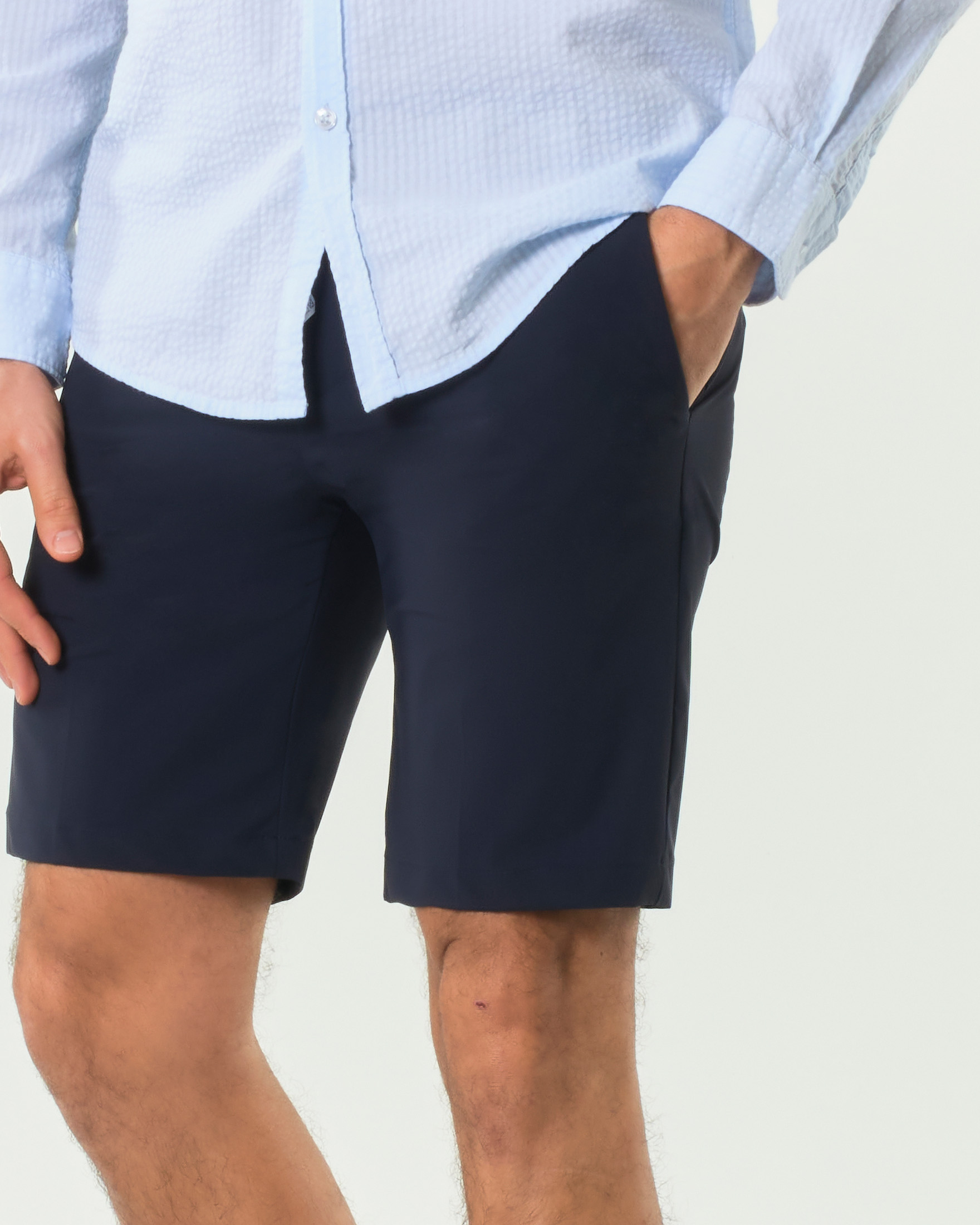 Bermuda chino slim Pellizzari blu in tessuto tecnico stretch image