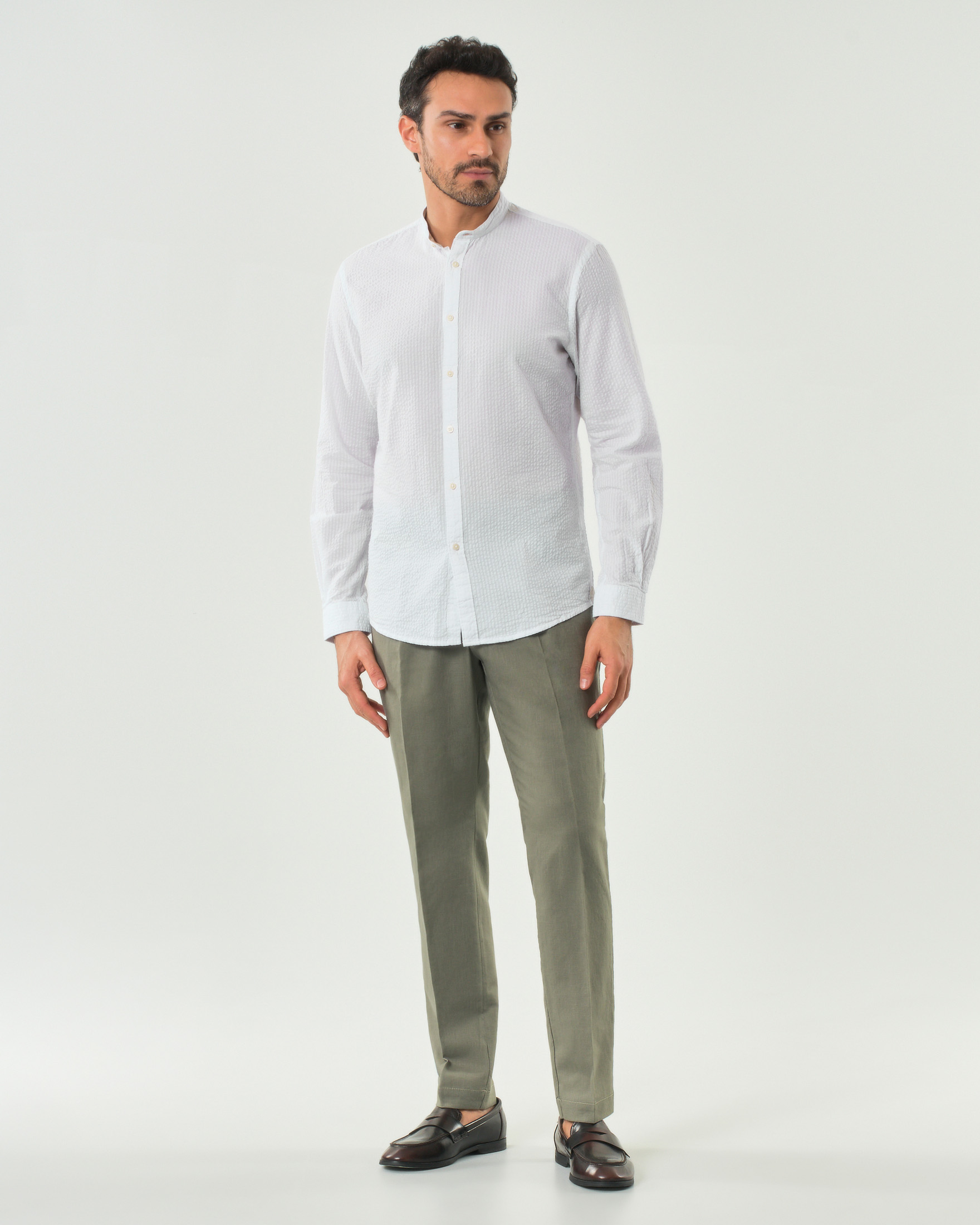 Pantalone Pellizzari verde salvia in puro lino con una pinces