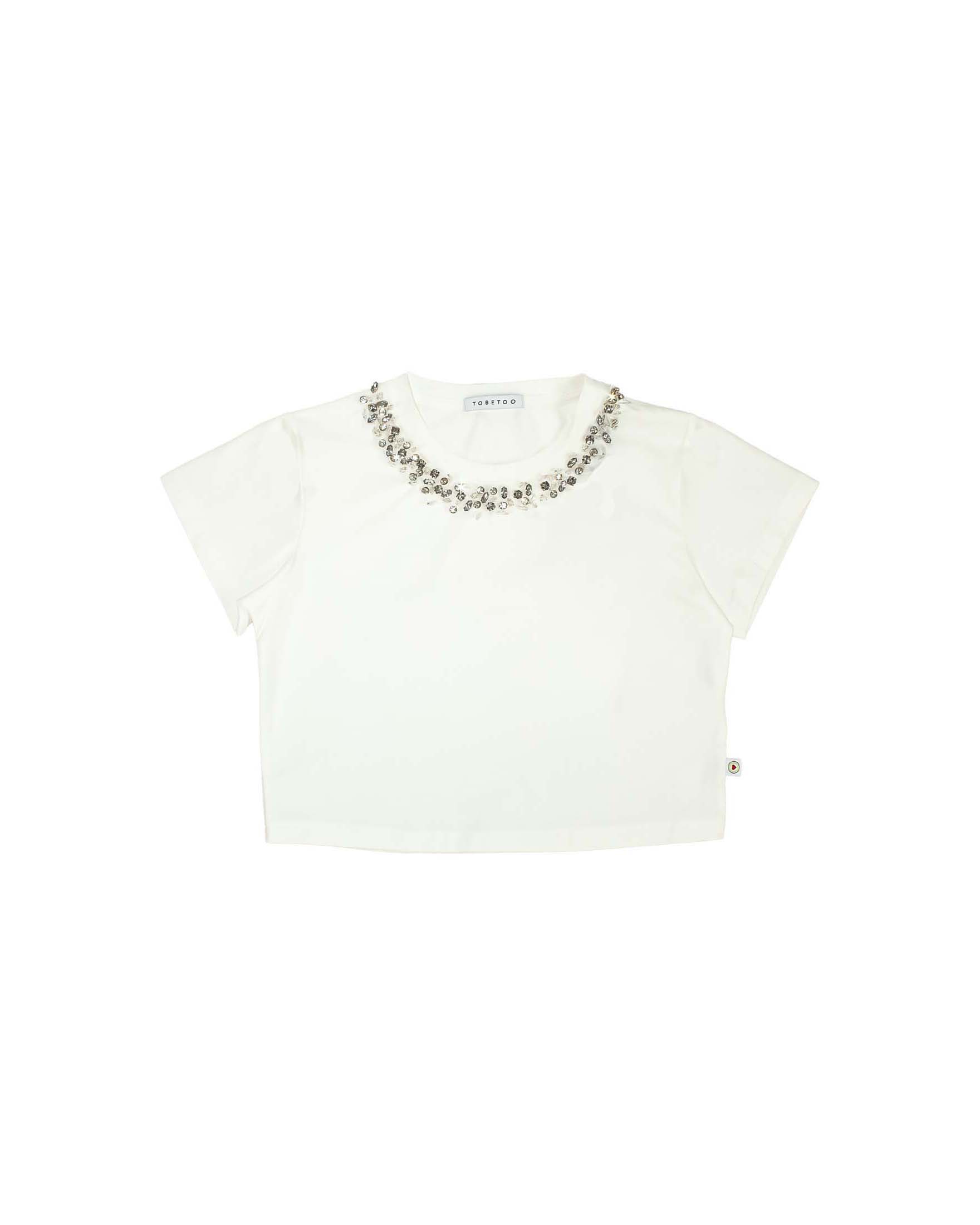 T-shirt bianca To be Too cropped con dettaglio gioiello sul collo