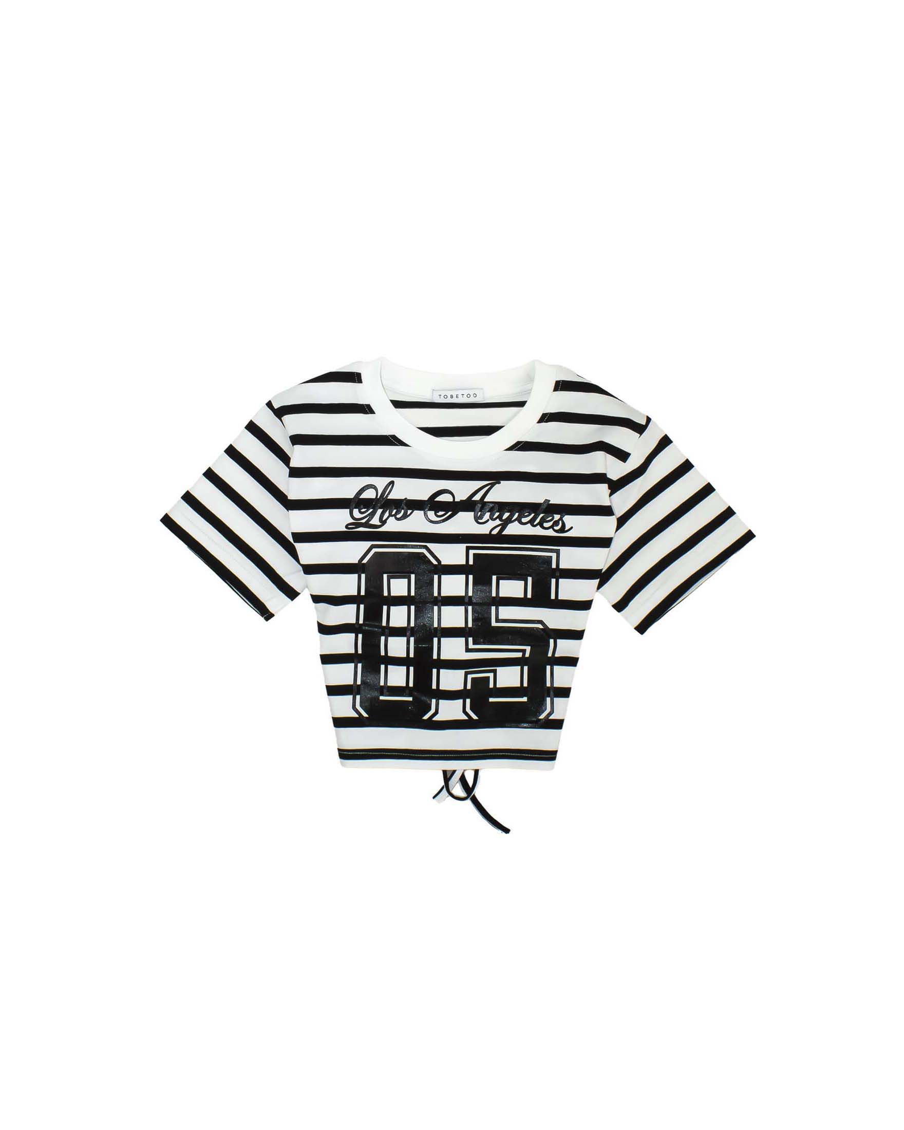 T-shirt cropped To be Too a righe bianca e nera con schiena scoperta