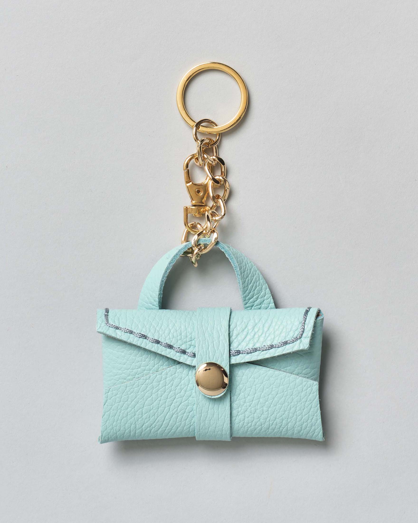 Portachiavi Charm in pelle turchese
