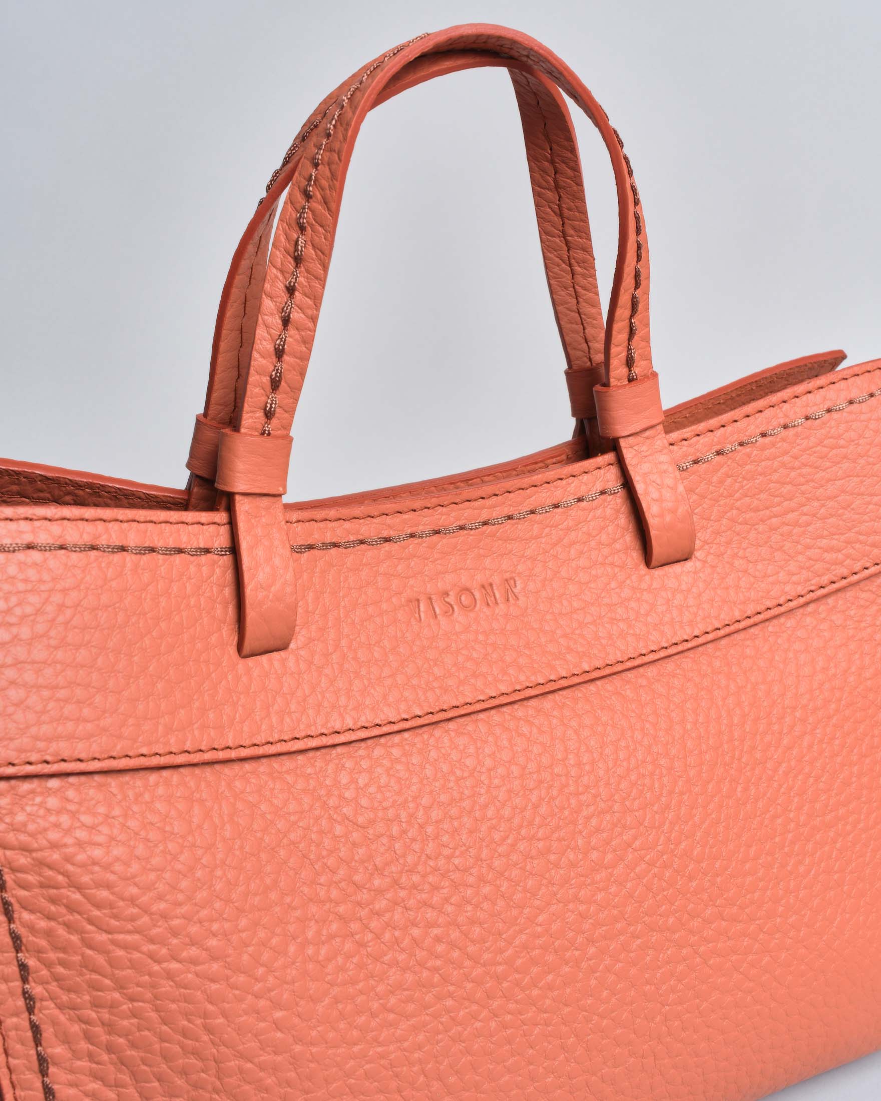 Shopping bag Visonà Vanity media in pelle martellata arancione con tracolla removibile image