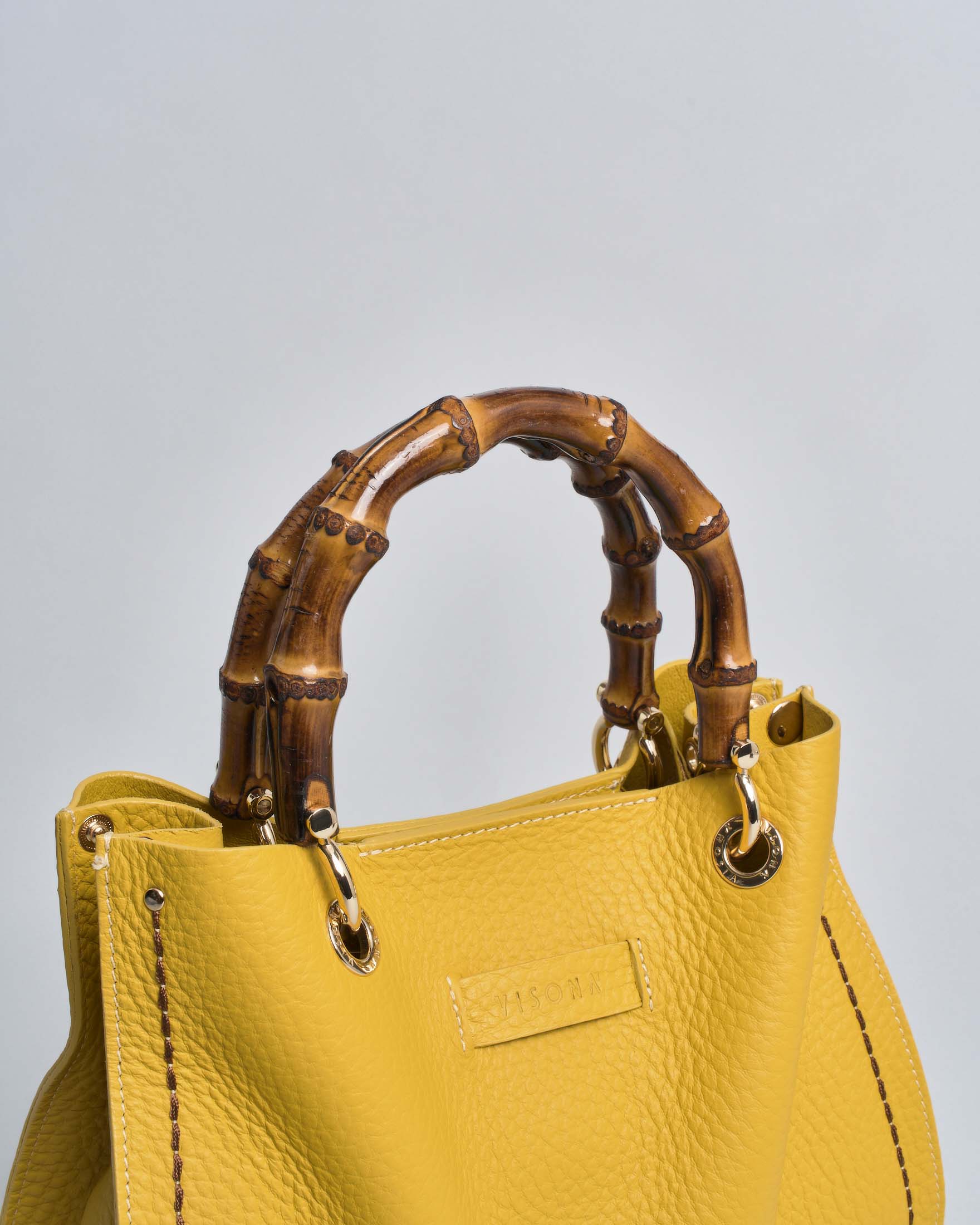 Borsa a spalla Posillipo in pelle martellata giallo e manico in bamboo image