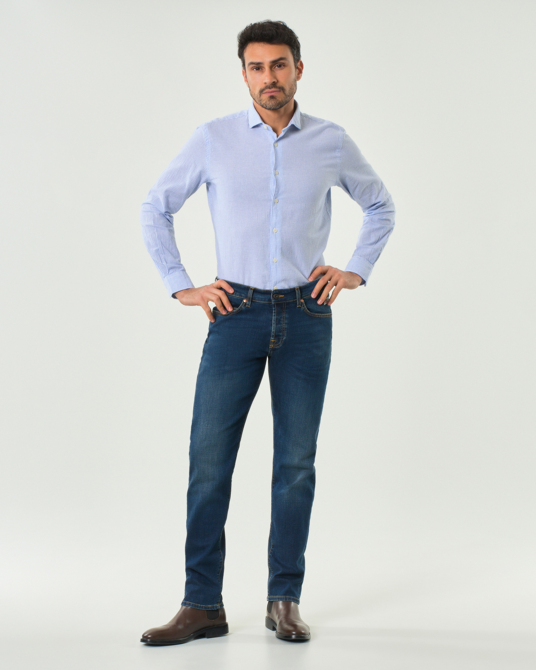 Jeans 529 Carlin in cotone stretch lavaggio scuro stone washed con baffature