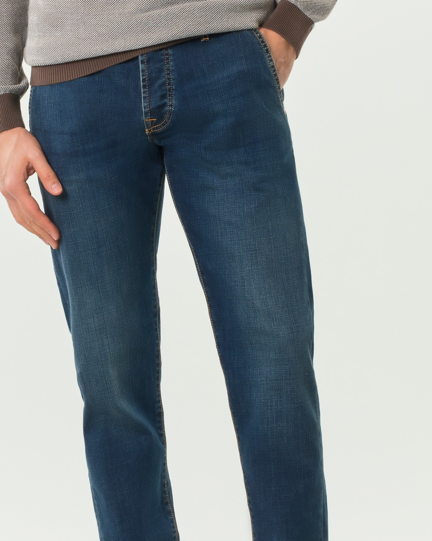 Jeans Newelias Carlin lavaggio scuro stone washed con tasca america image