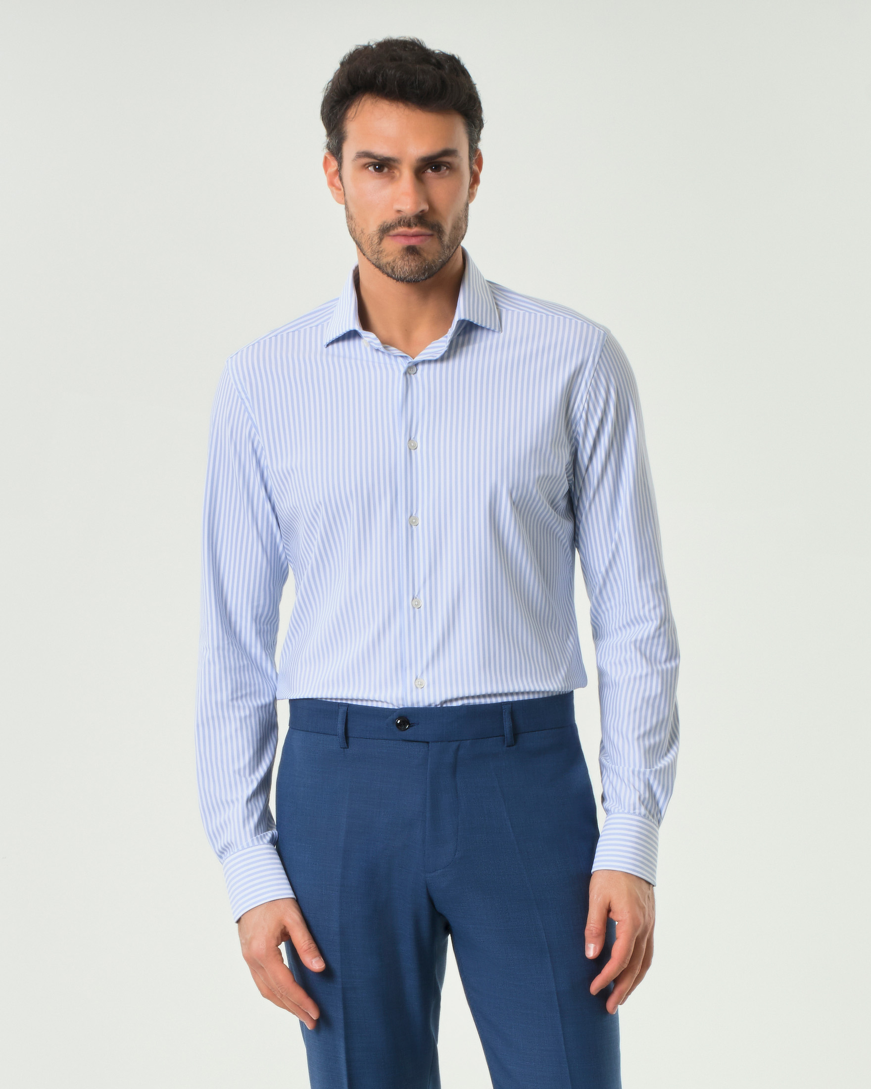 Camicia Xacus bastoncino bianco e azzurro in tessuto tecnico active tailor fit