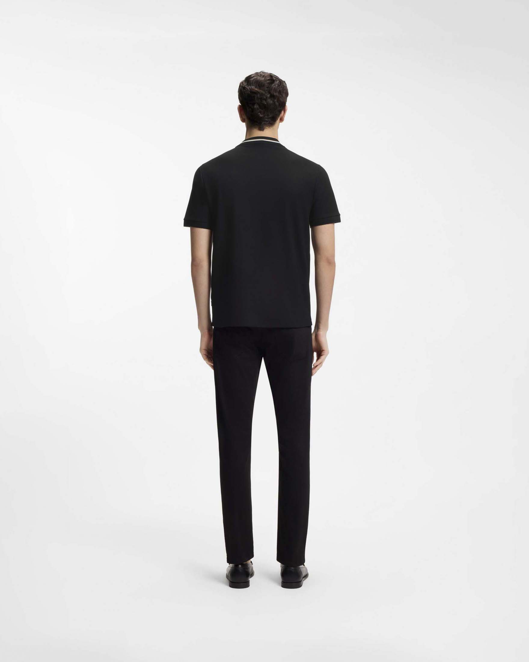 Polo Boss Pratt nera con colletto alla coreana e bordino tricolore image