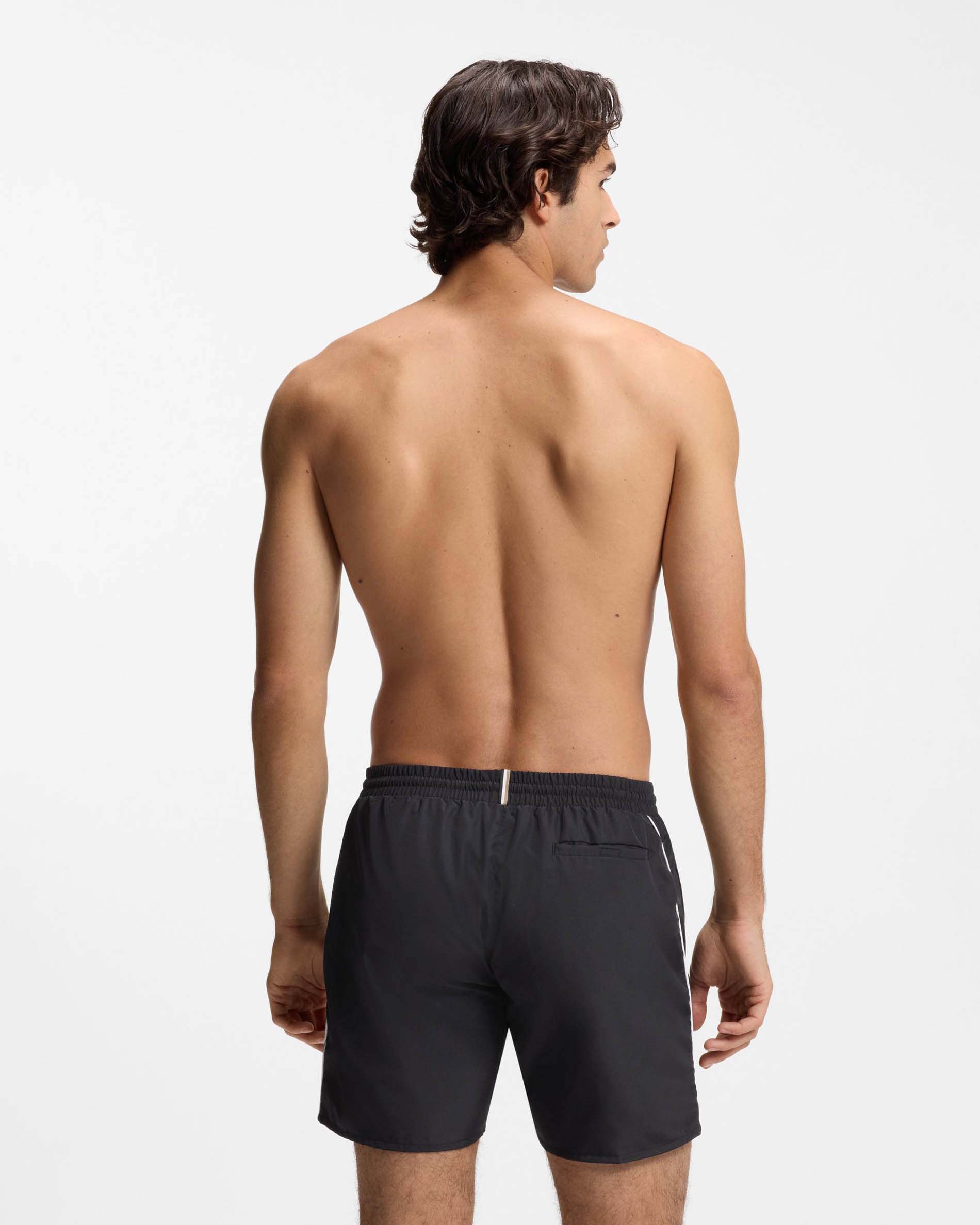 Boxer mare nero con piping in contrasto e logo stampato image