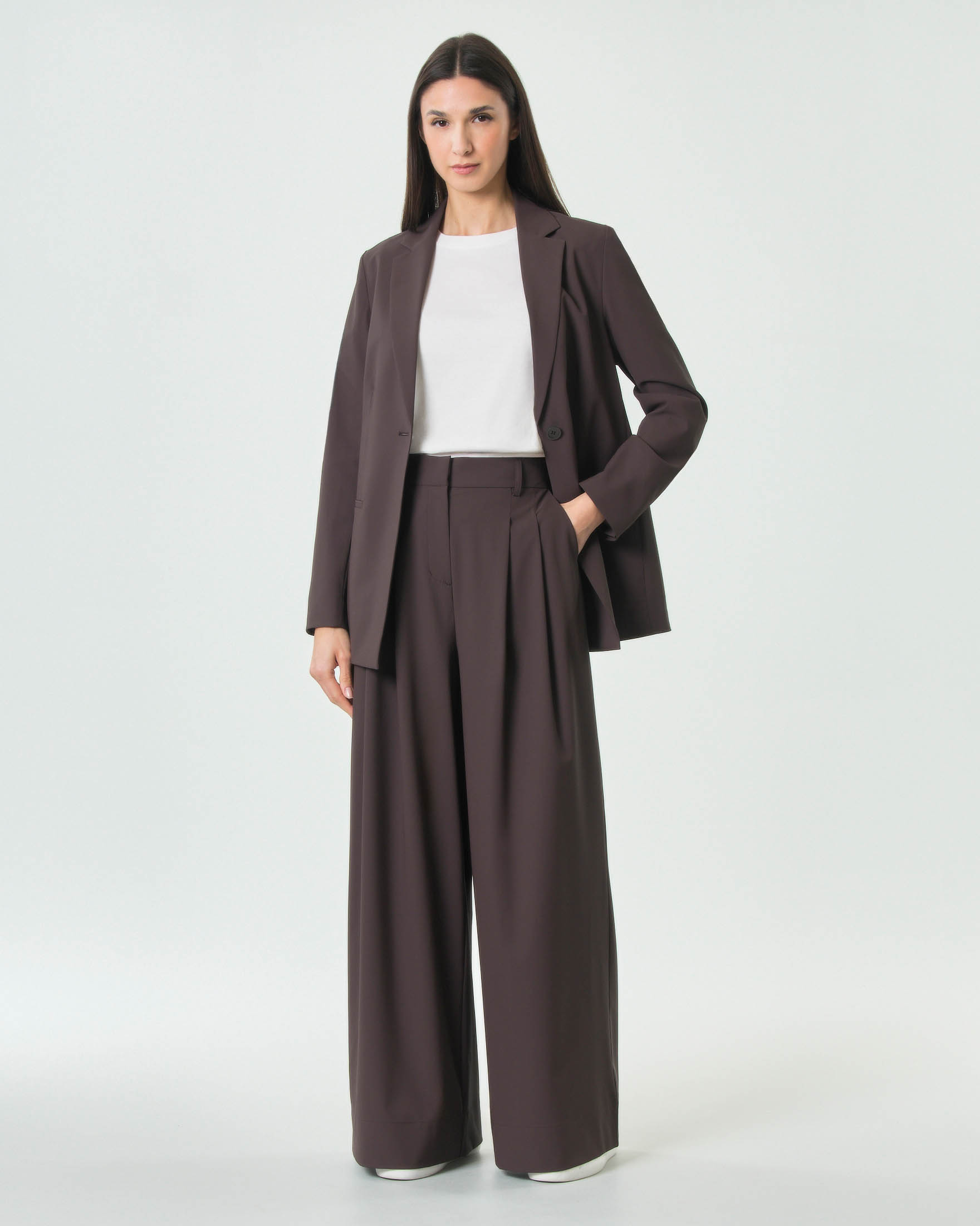 Blazer monopetto Dione Duno marrone in tessuto tecnico stretch image