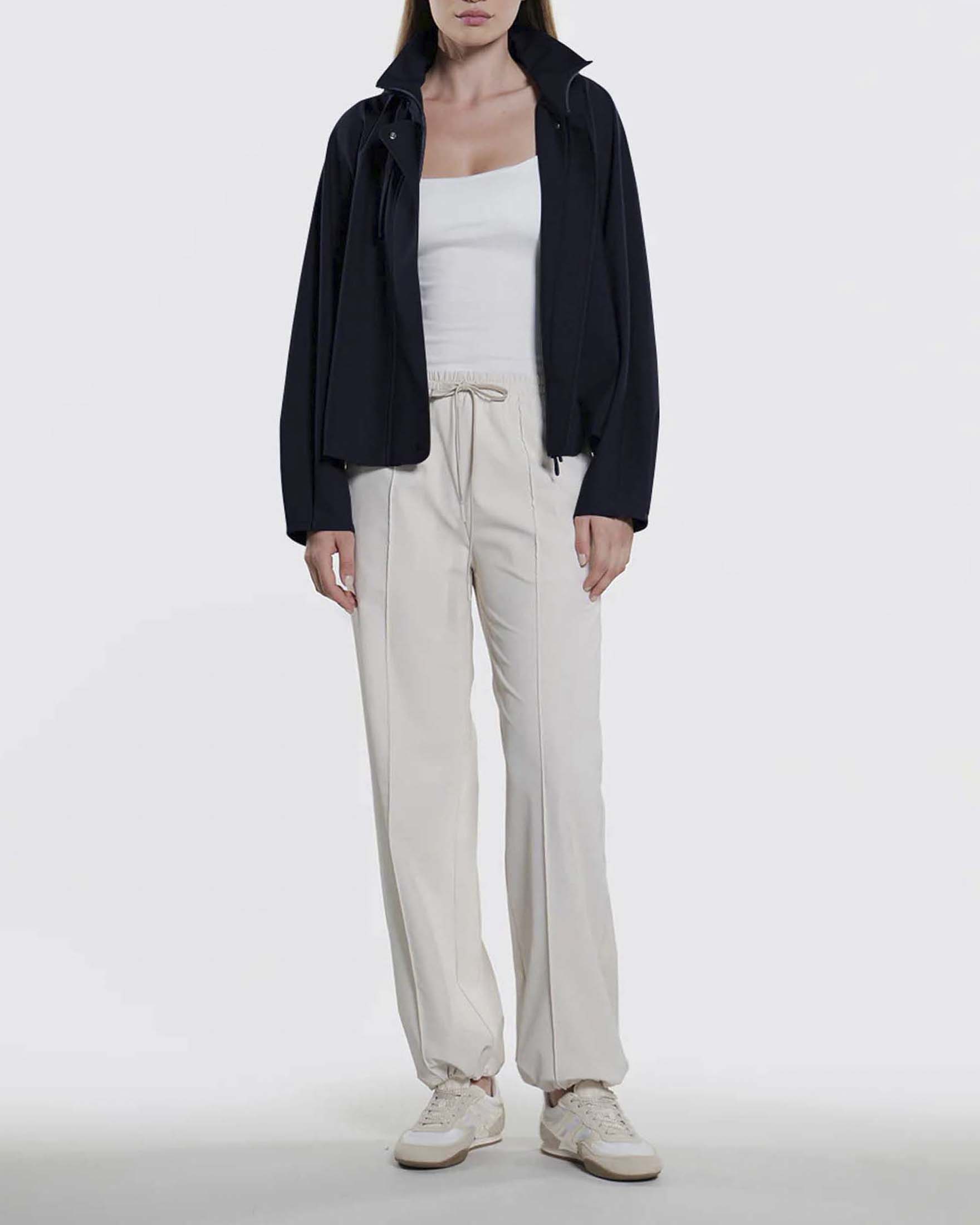 Giacca corta Clove Duno blu in tessuto tecnico stretch con cappuccio regolabile image