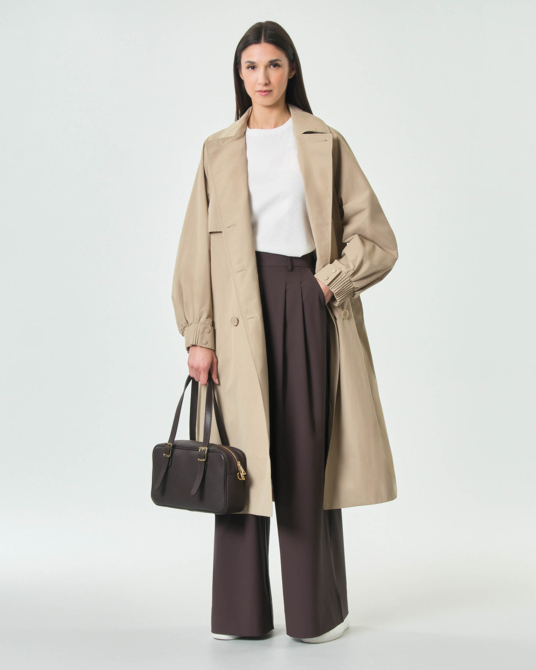 Trench doppiopetto oversize Subarna Duno in cotone tecnico beige