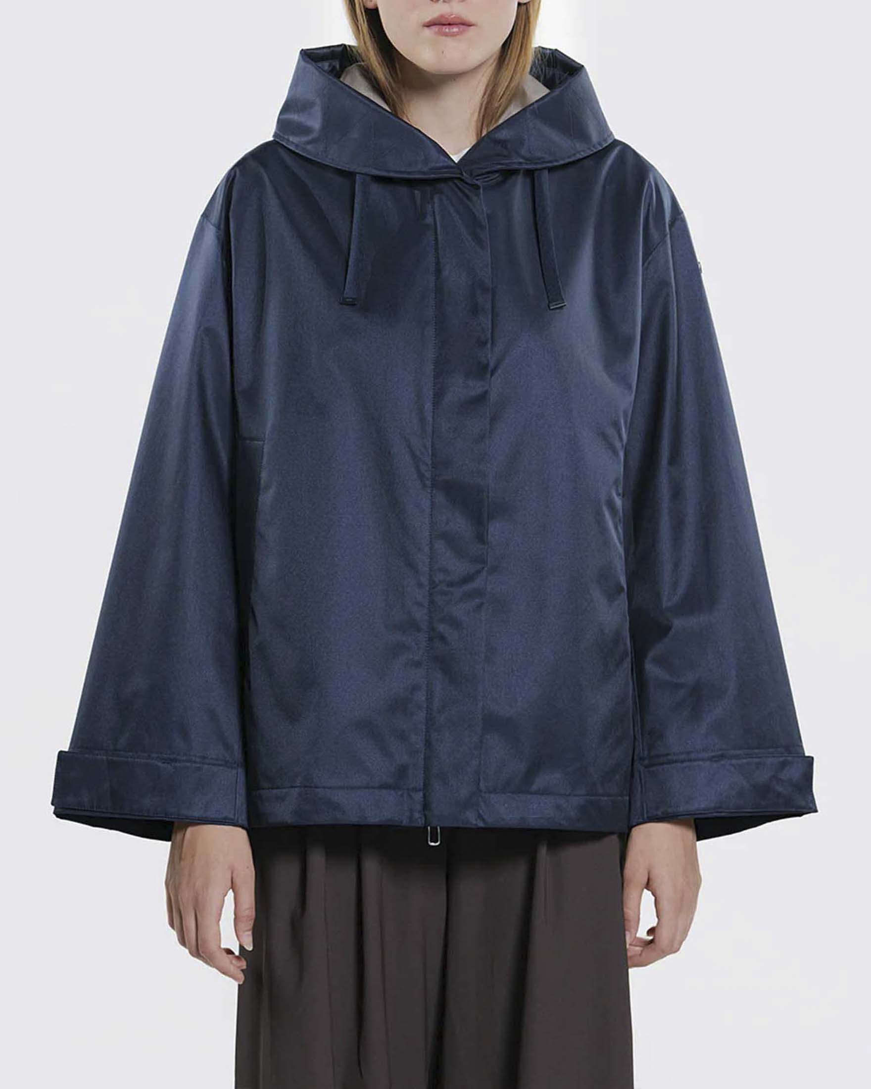 Giacca corta oversize Tecla Duno blu in cotone tecnico antigoccia