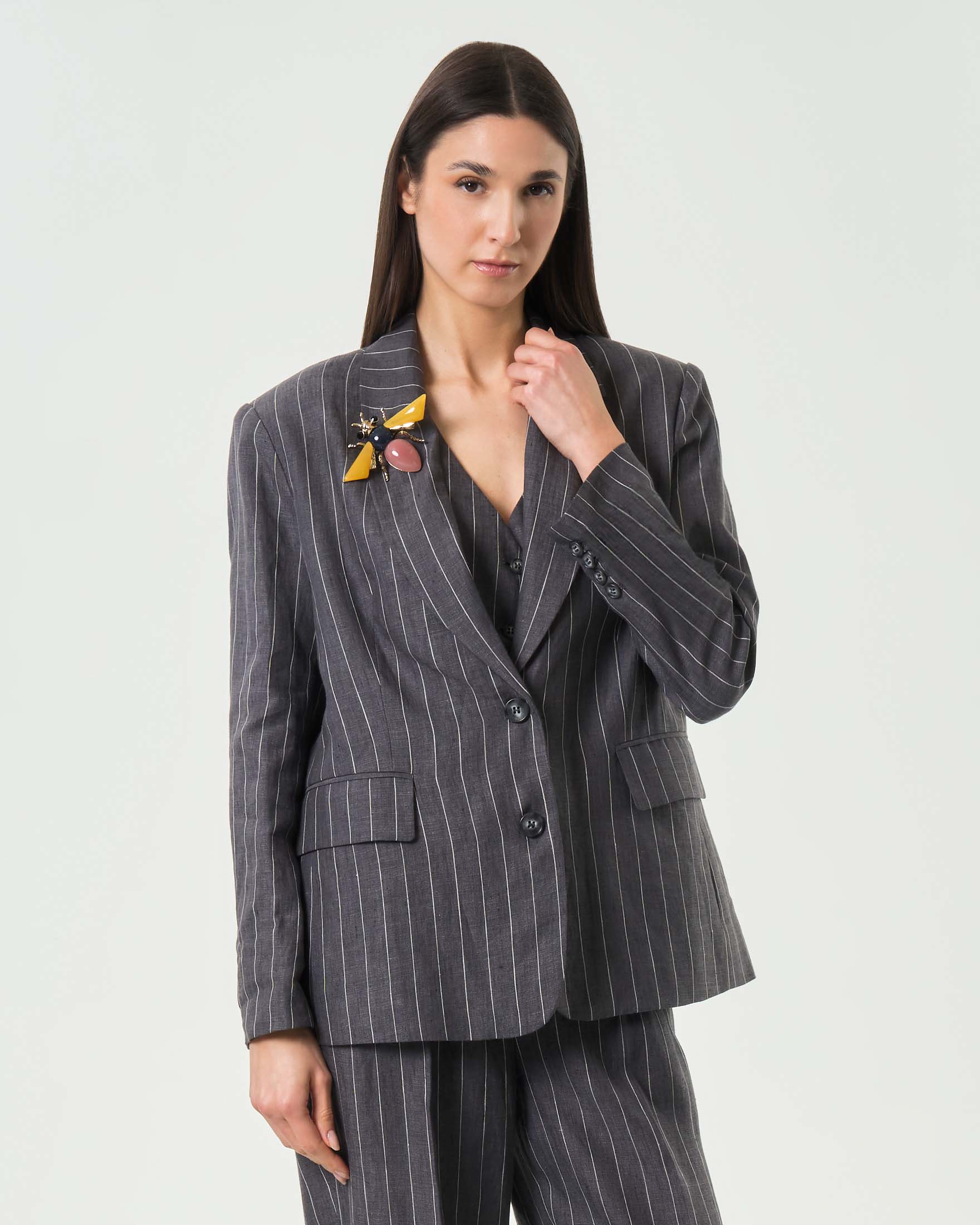 Blazer monopetto gessato color antracite in lino con spallina imbottita